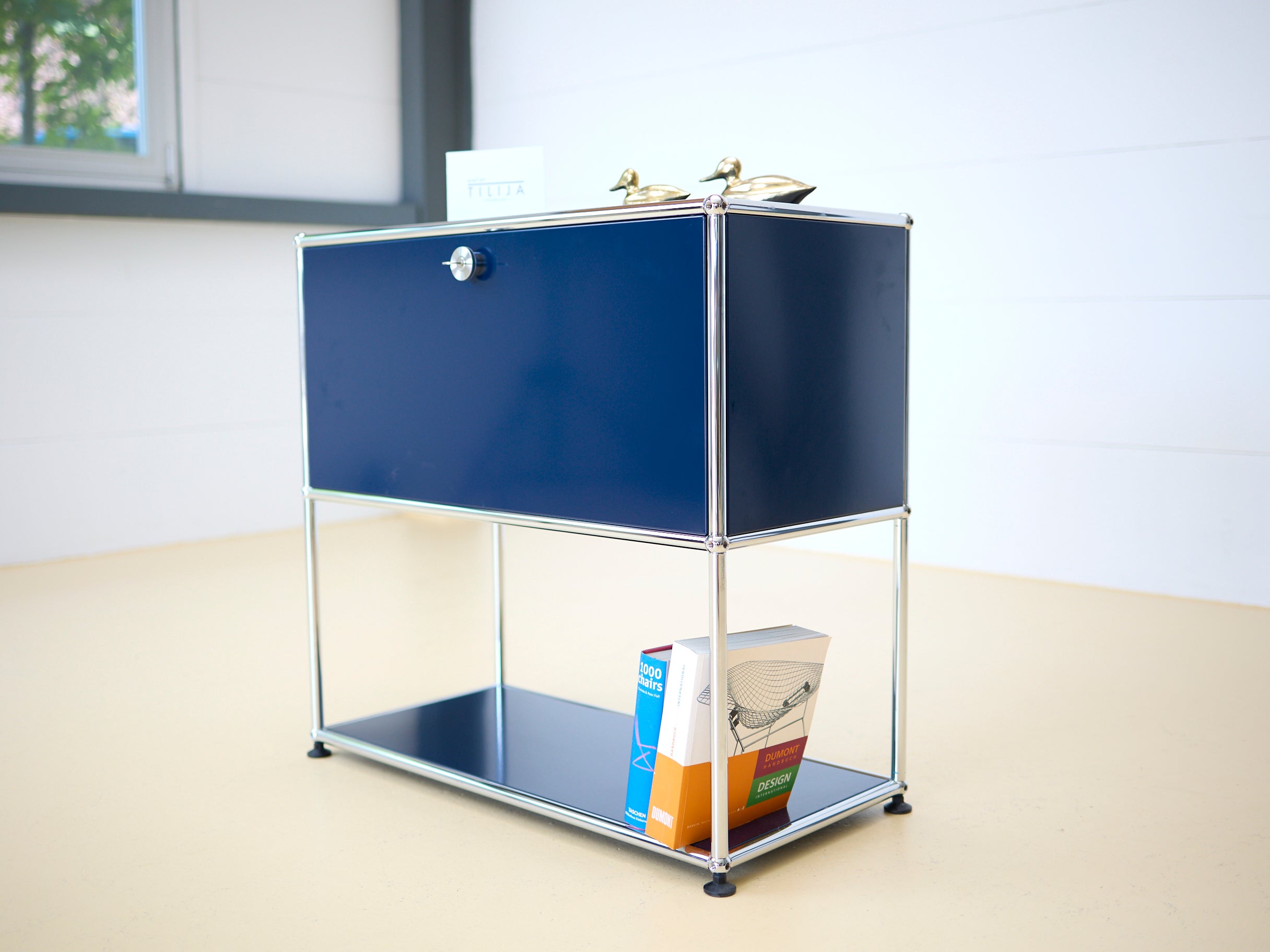 USM Sideboard in Stahlblau