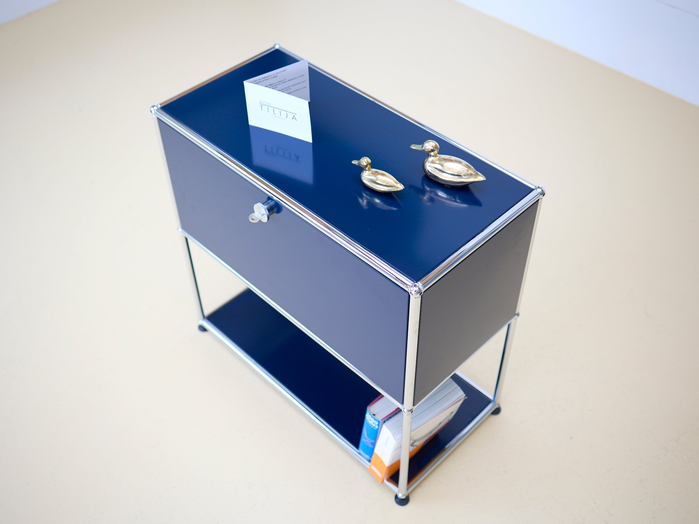 USM Sideboard in Stahlblau