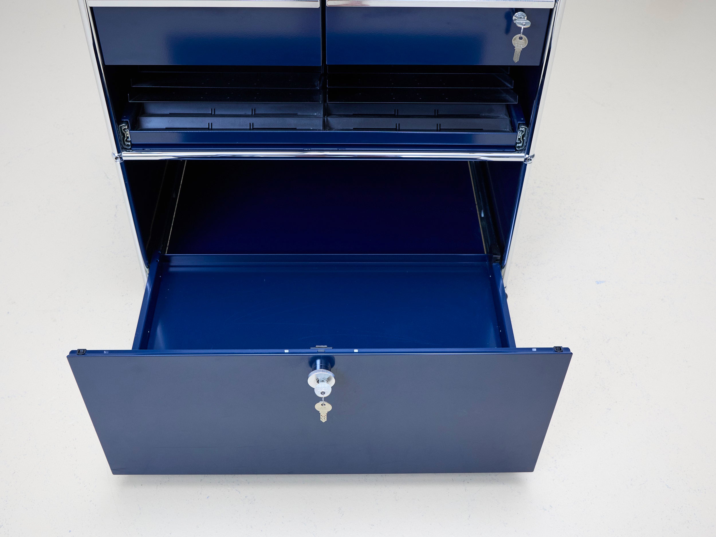 USM Sideboard in Stahlblau, Druckermöbel