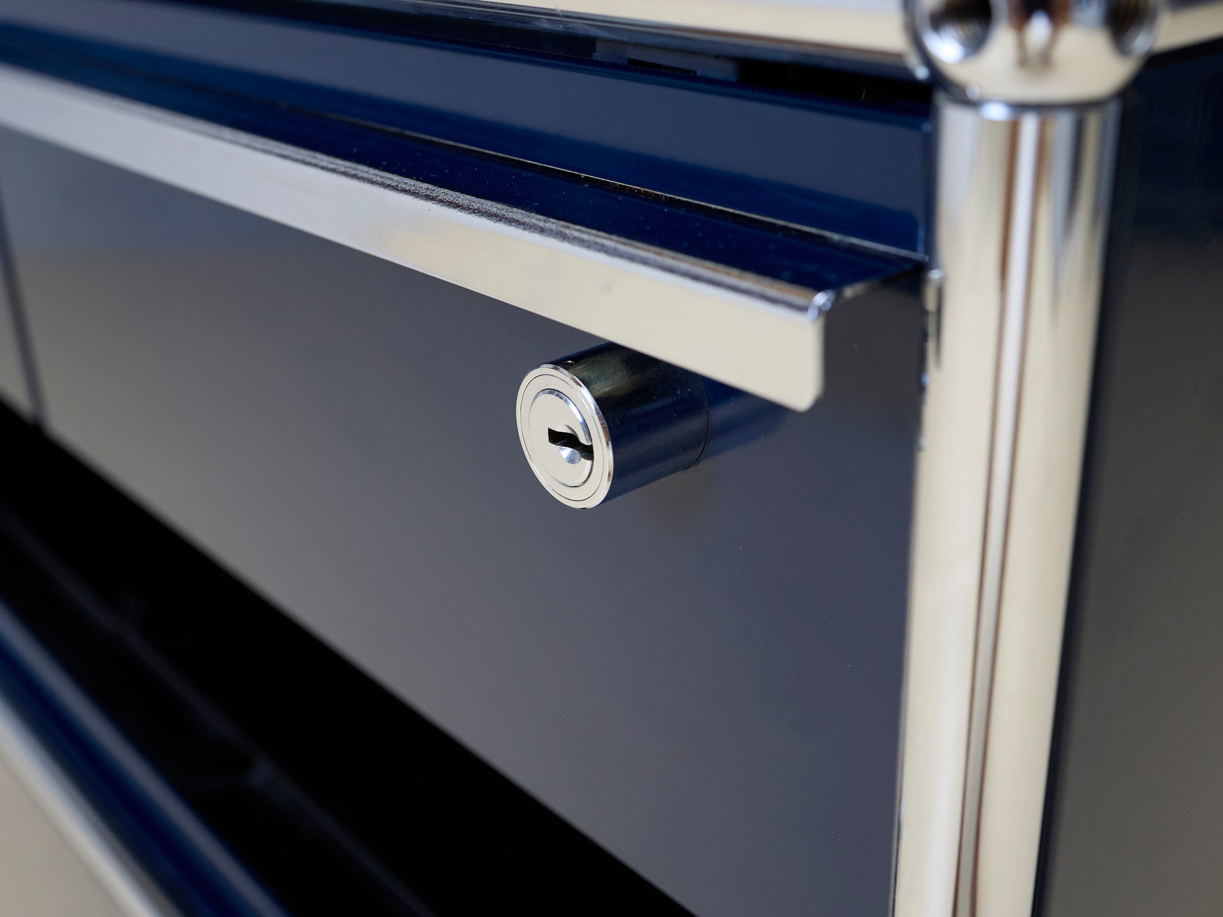 USM Sideboard in Stahlblau, Druckermöbel