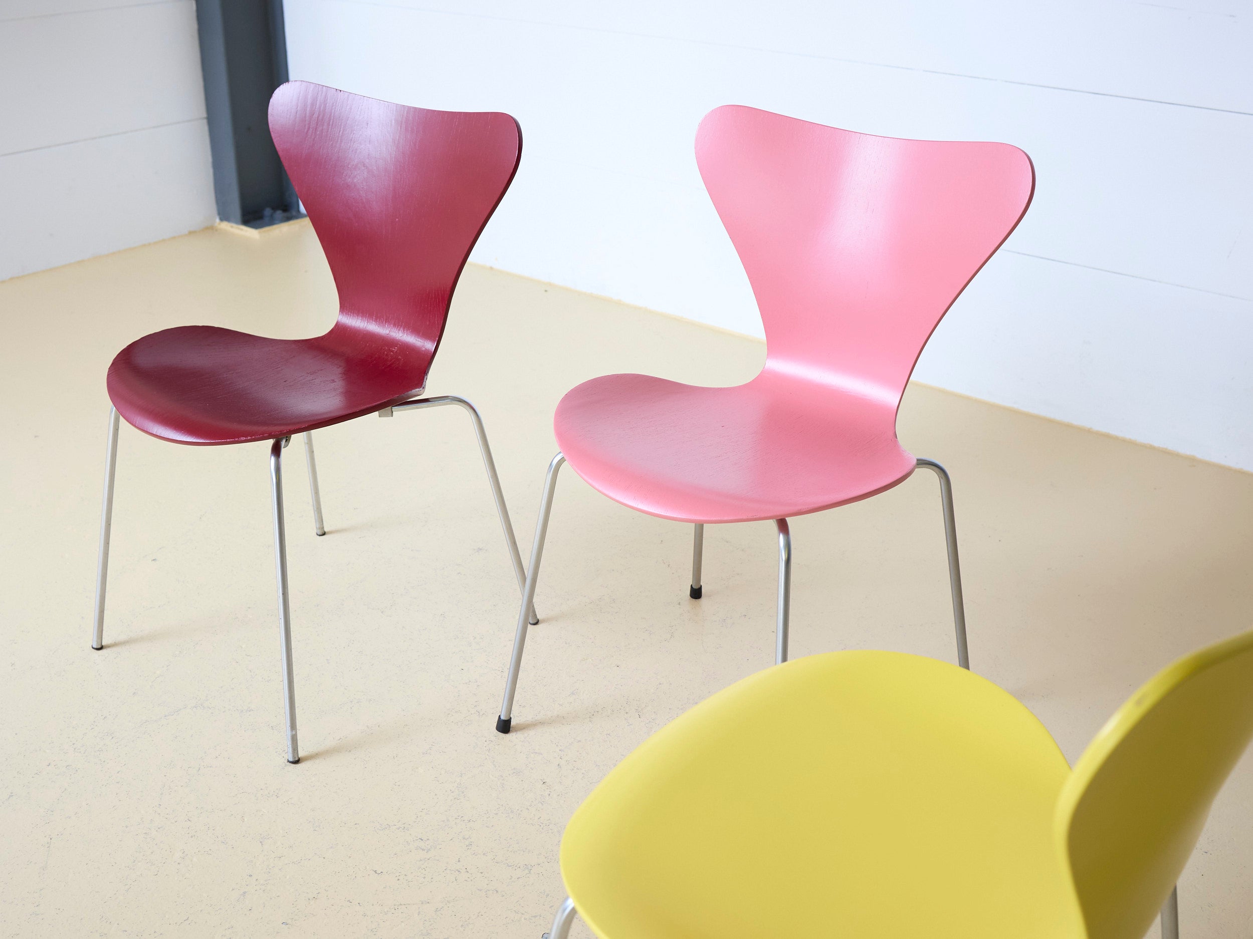 Arne Jacobsen Stühle von Fritz Hansen Stapelbar 6