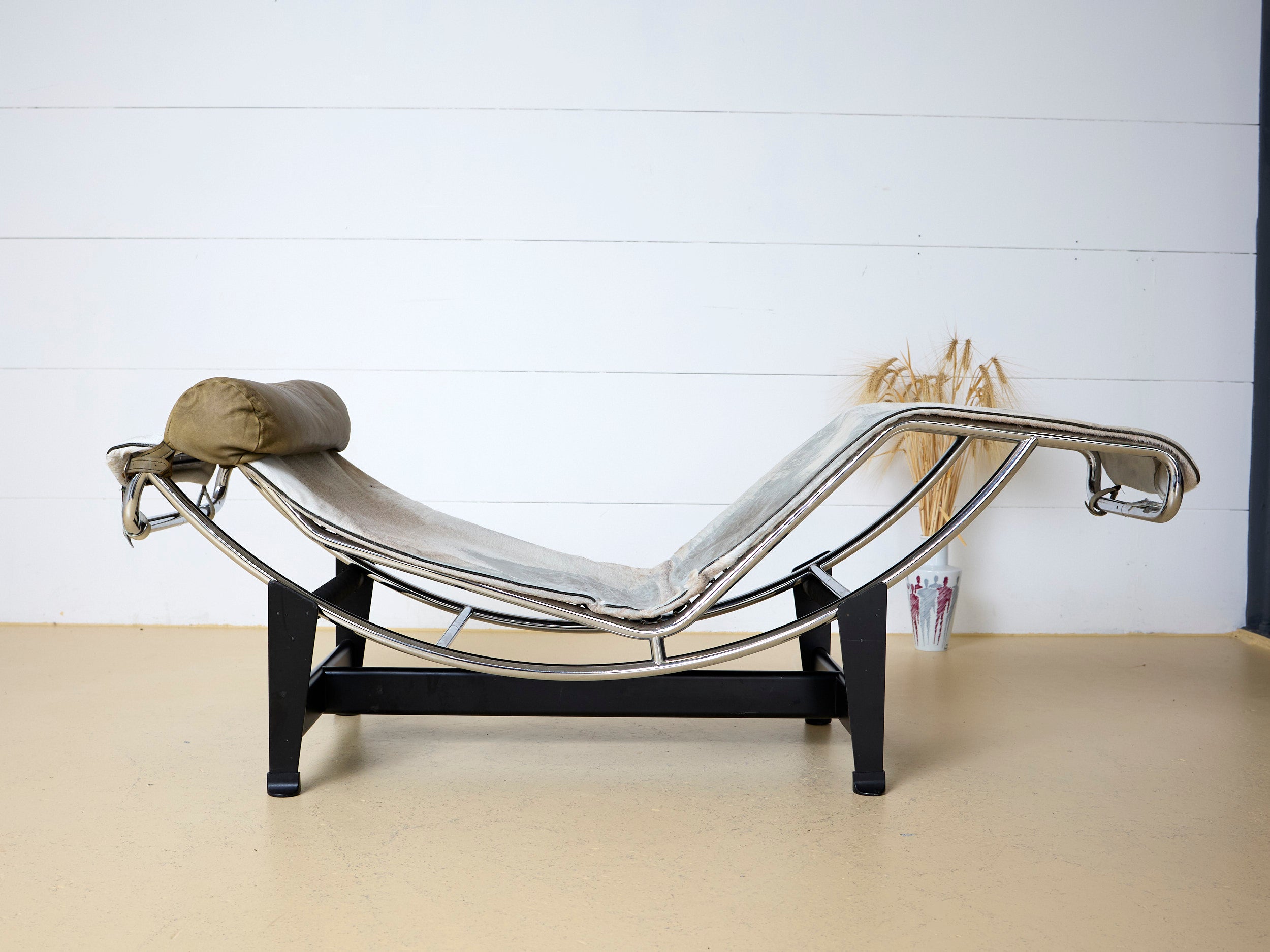 Vintage Le Corbusier Liege LC4