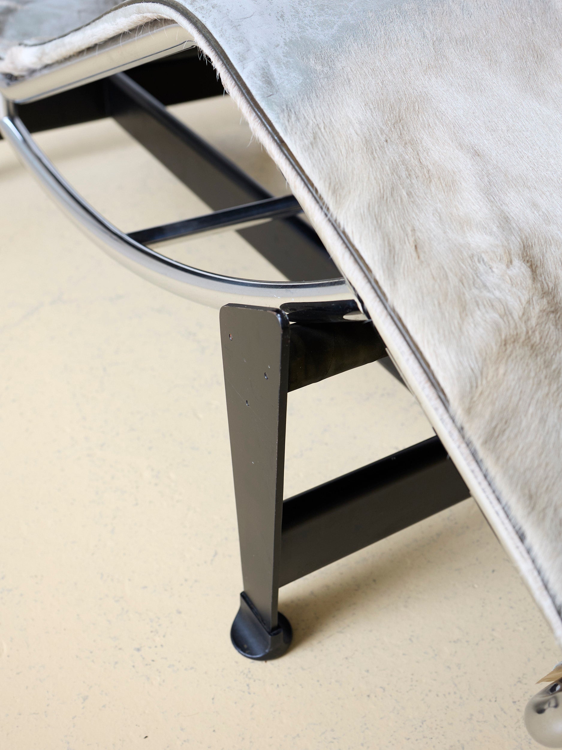 Vintage Le Corbusier Liege LC4