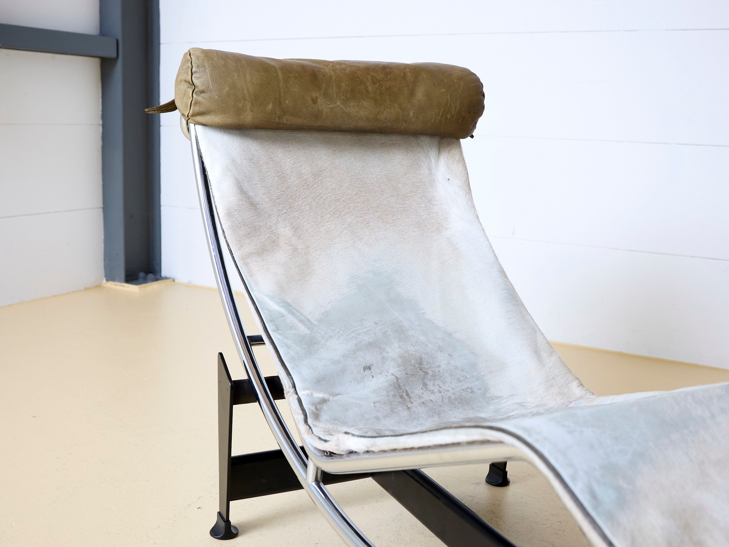 Vintage Le Corbusier Liege LC4