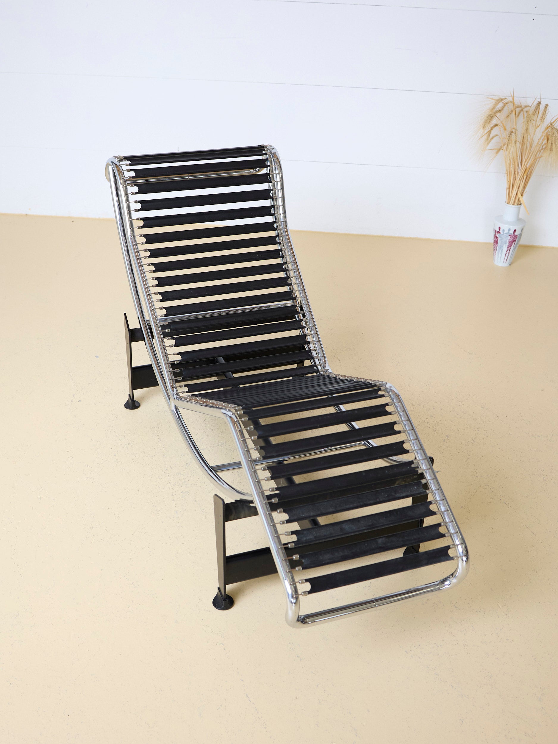 Vintage Le Corbusier Liege LC4