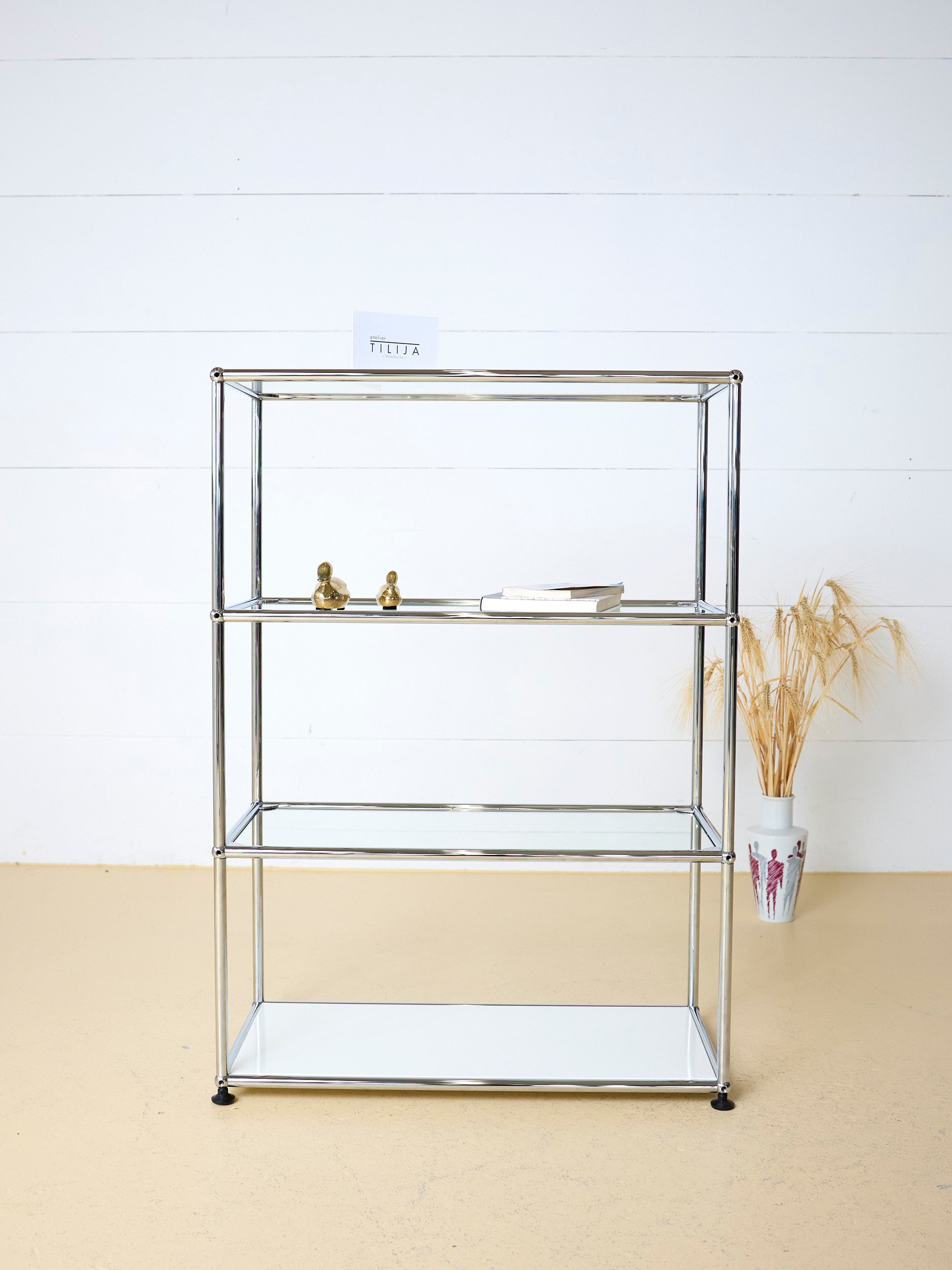 USM Haller Sideboard / Regal mit Glastablare