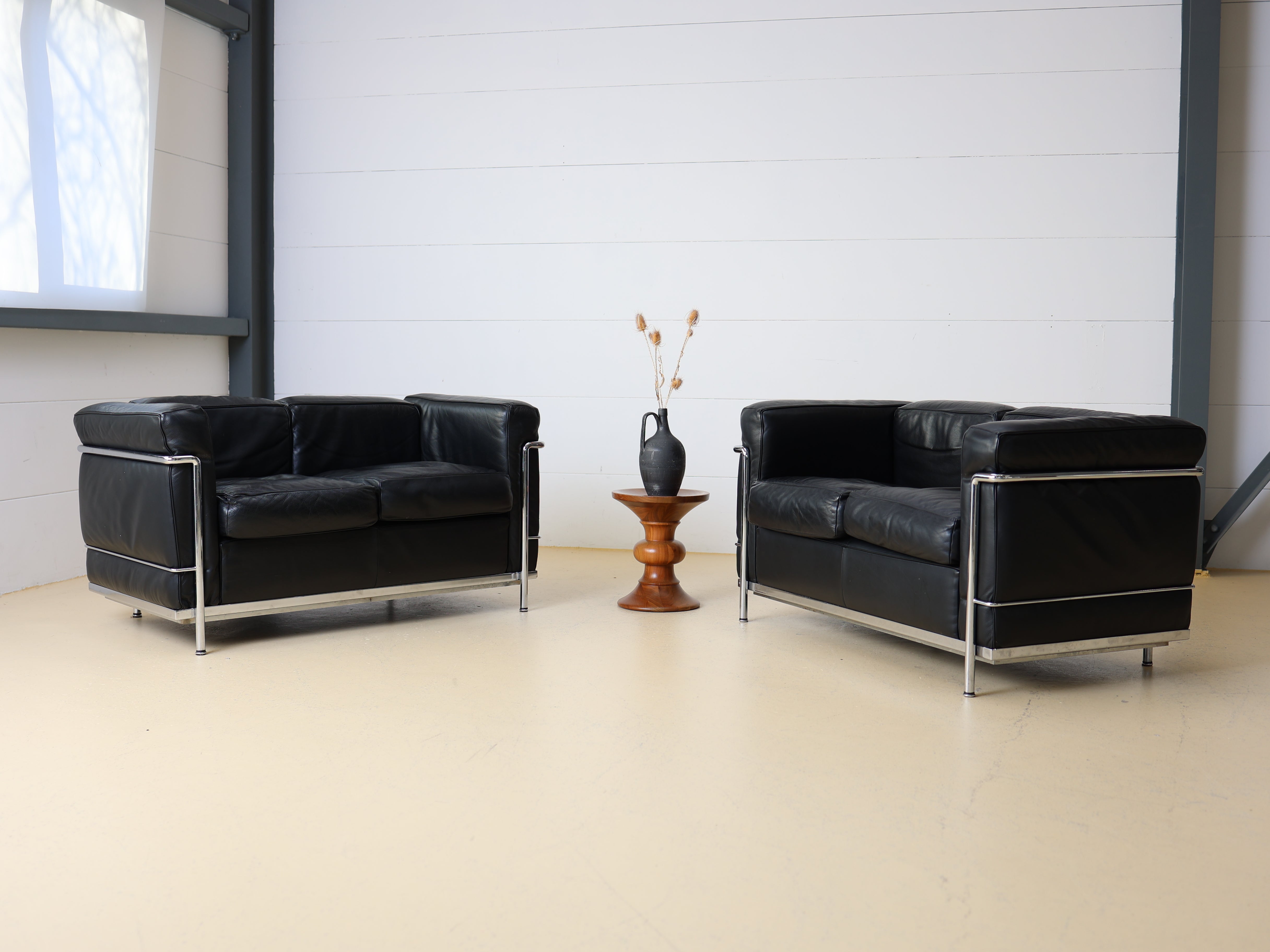 Le Corbusier Sofa LC2 von Cassina