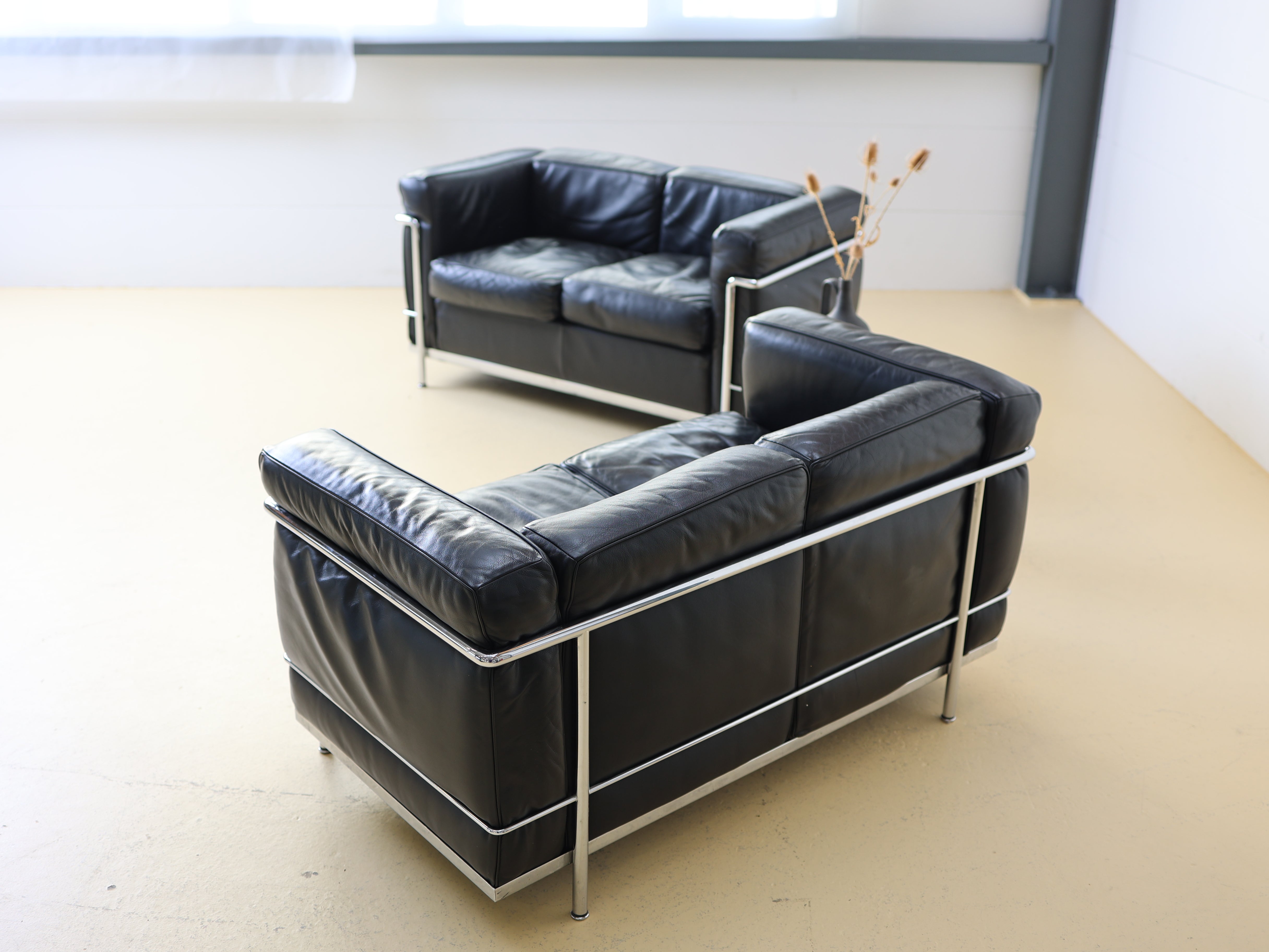 Le Corbusier Sofa LC2 von Cassina