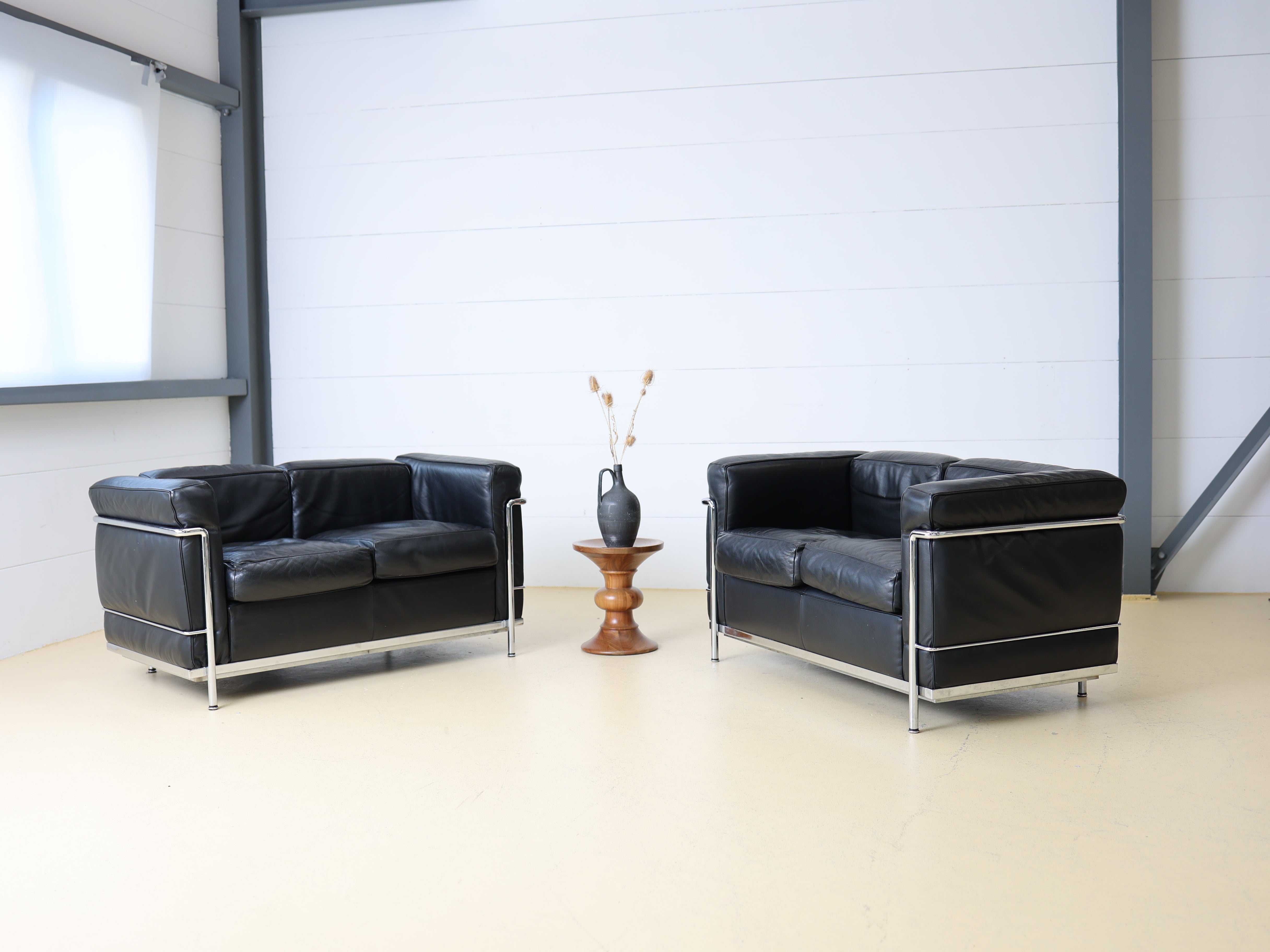 Le Corbusier Sofa LC2 von Cassina