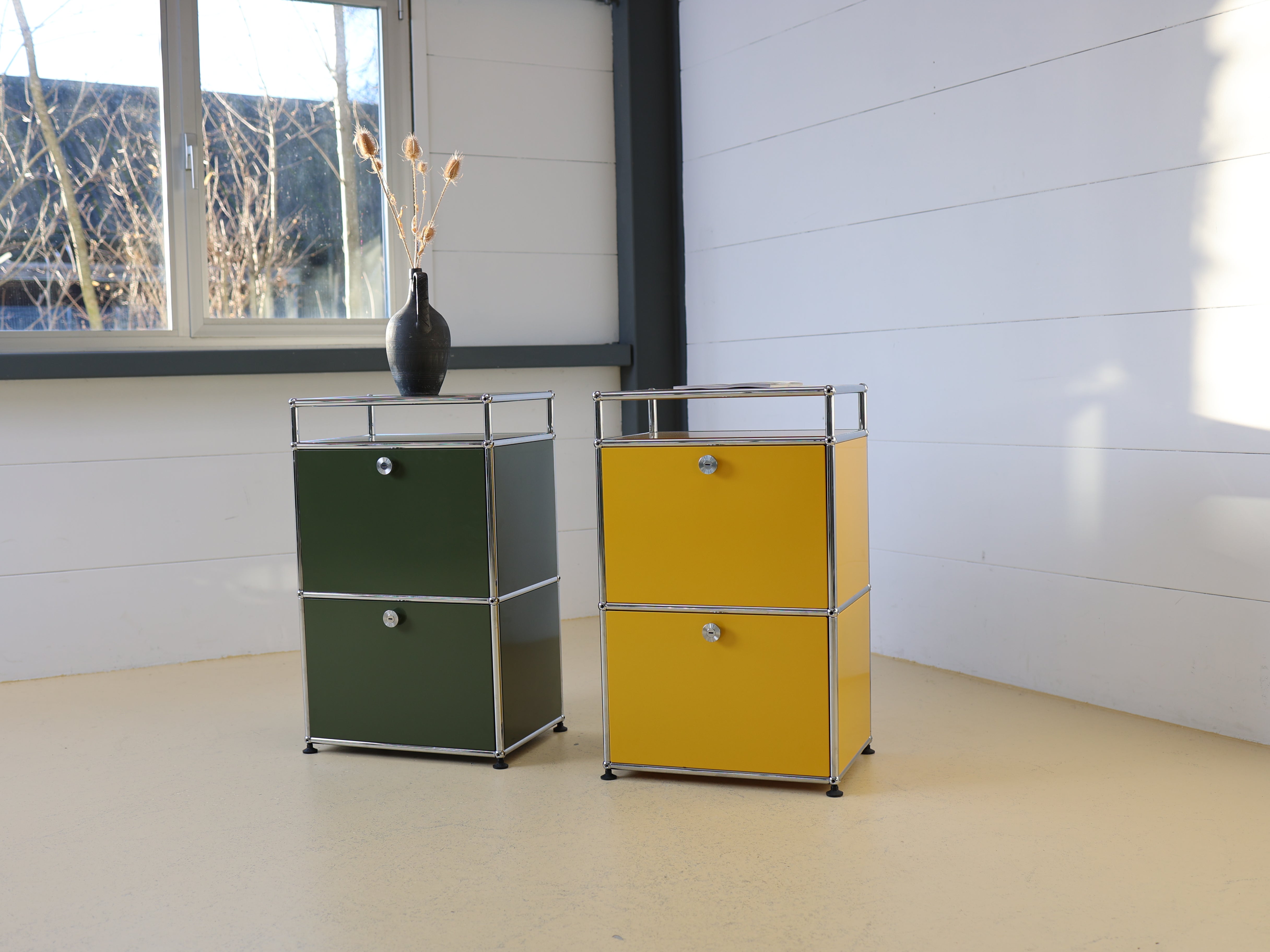 USM Haller Möbel, Sideboard in Olivgrün & Goldgelb