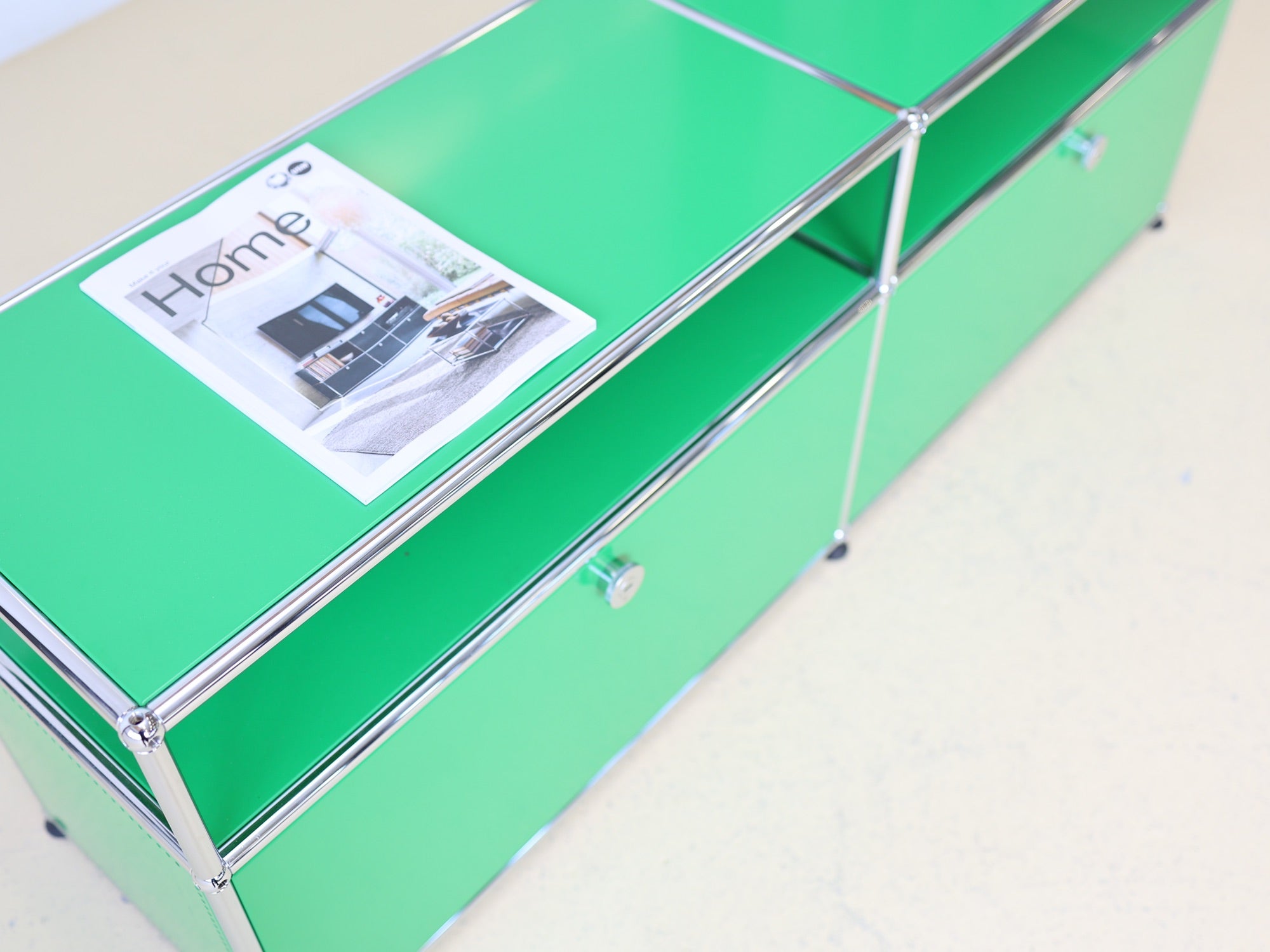 USM Haller Lowboard grün