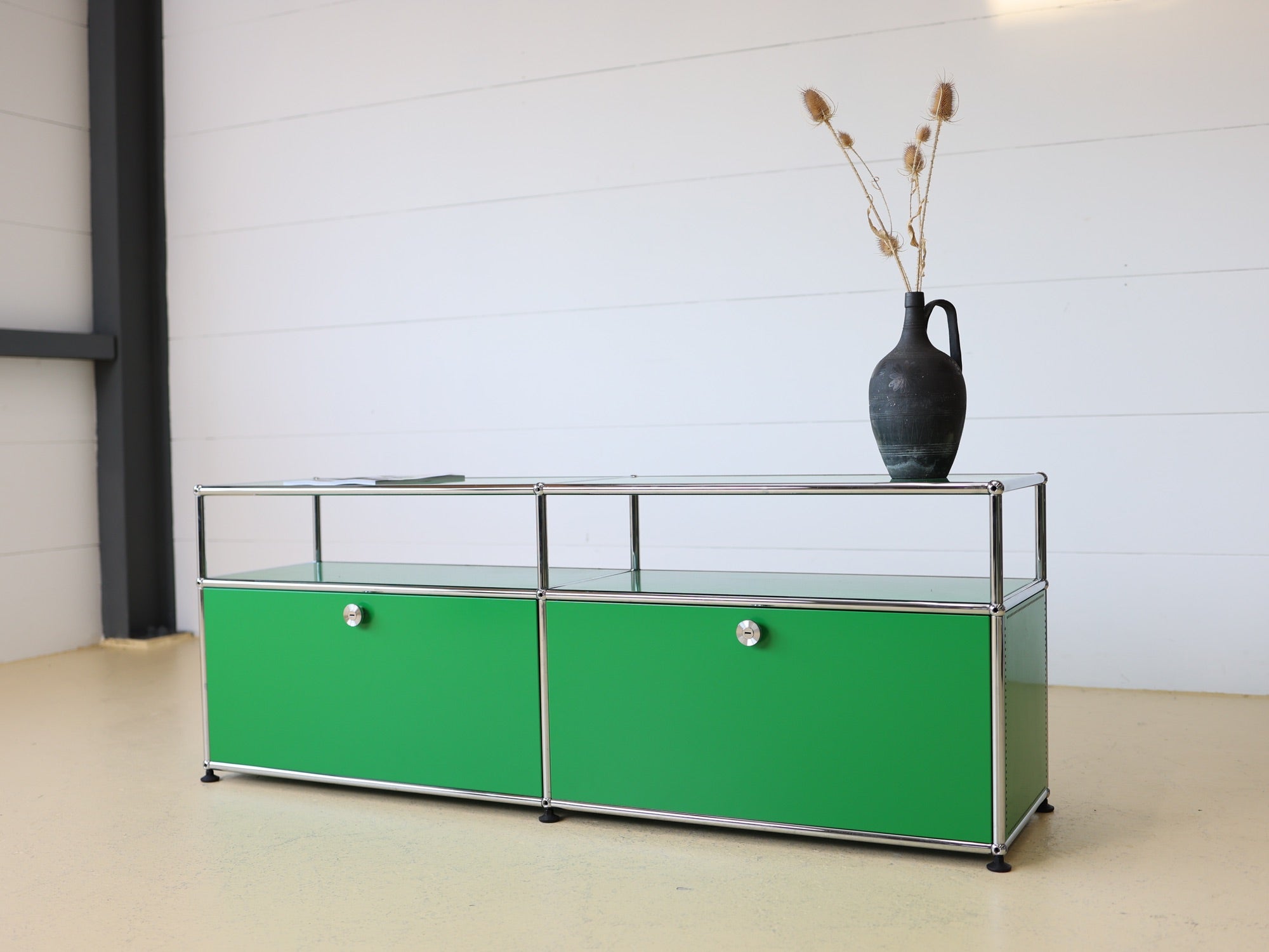 USM Haller Lowboard grün