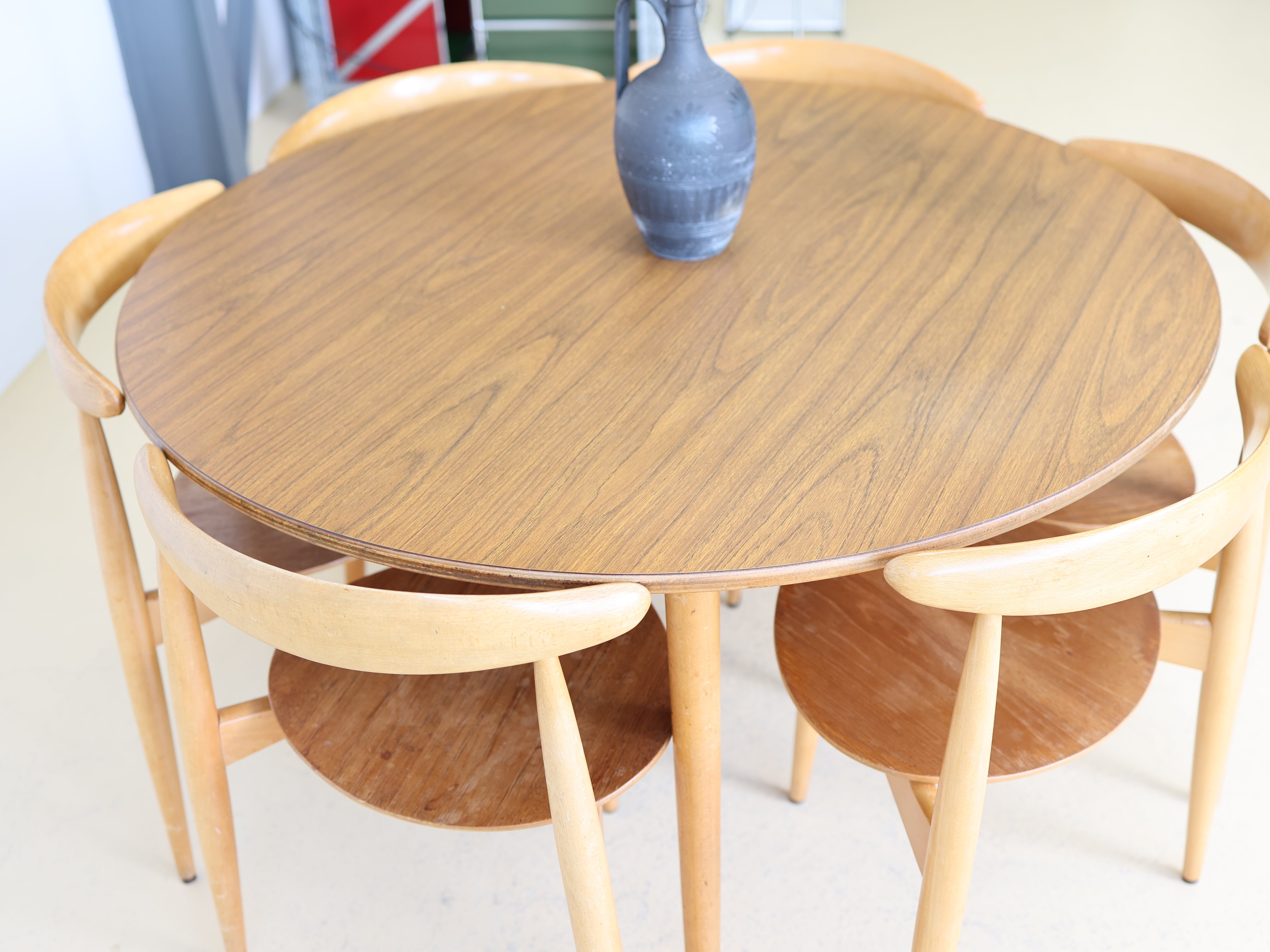 Schöner Tisch von Hans J. Wegner