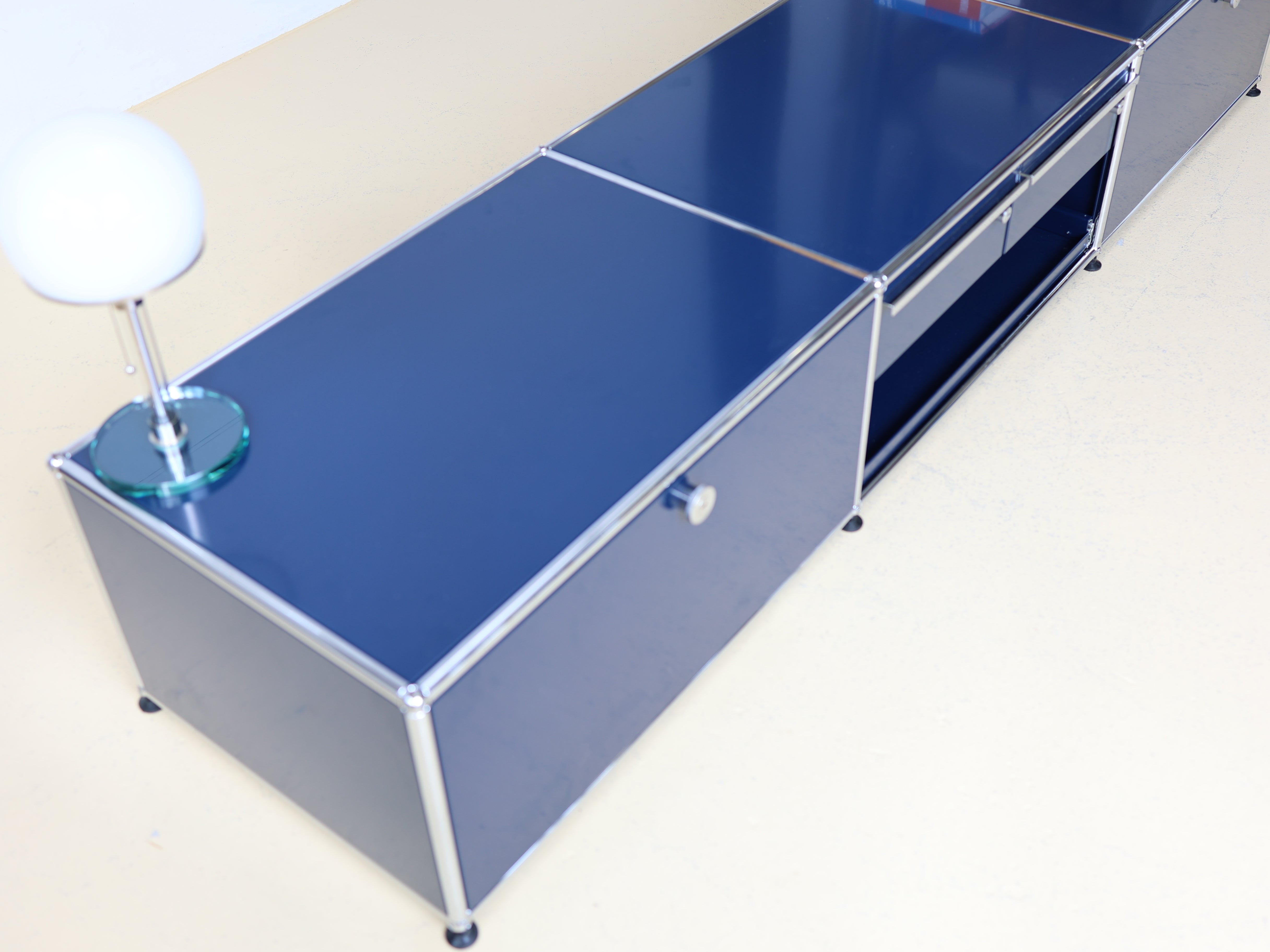 USM Haller Lowboard Blau 11