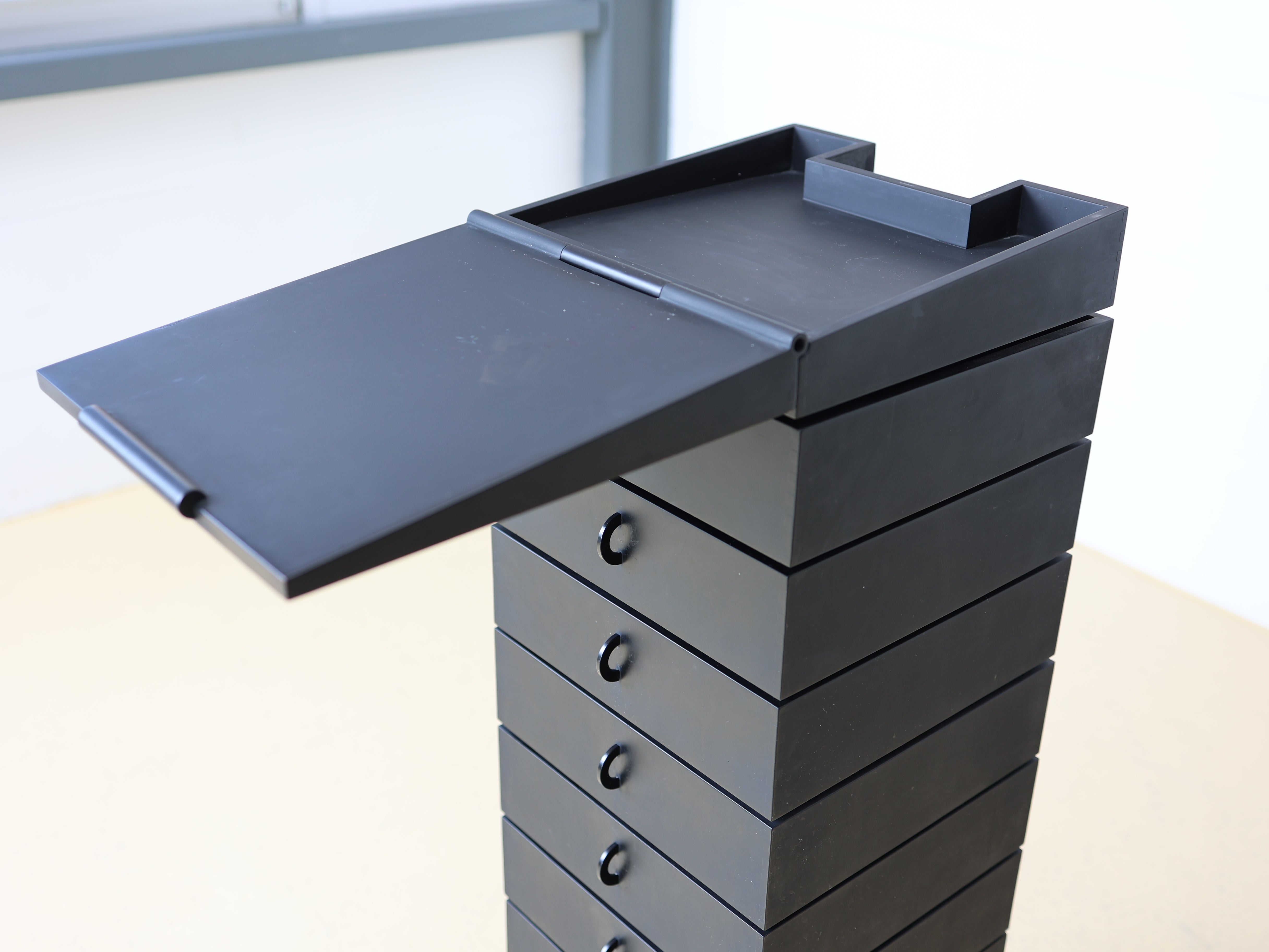 Schubladenschrank ROBOT 619, Mario Botta - ALIAS