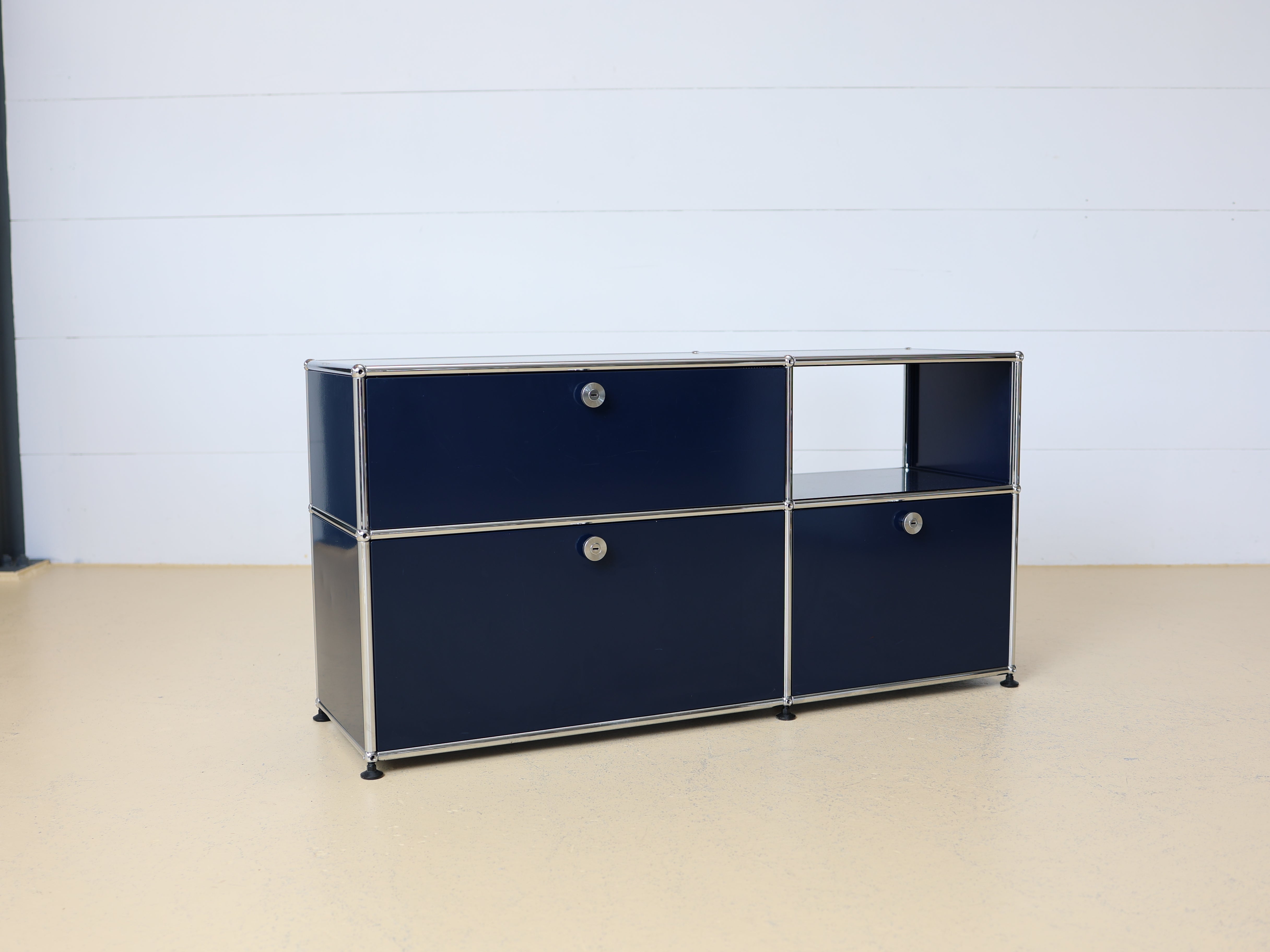 USM Haller Sideboard 2x2 Stahlblau, Lieferung&Umbau möglich