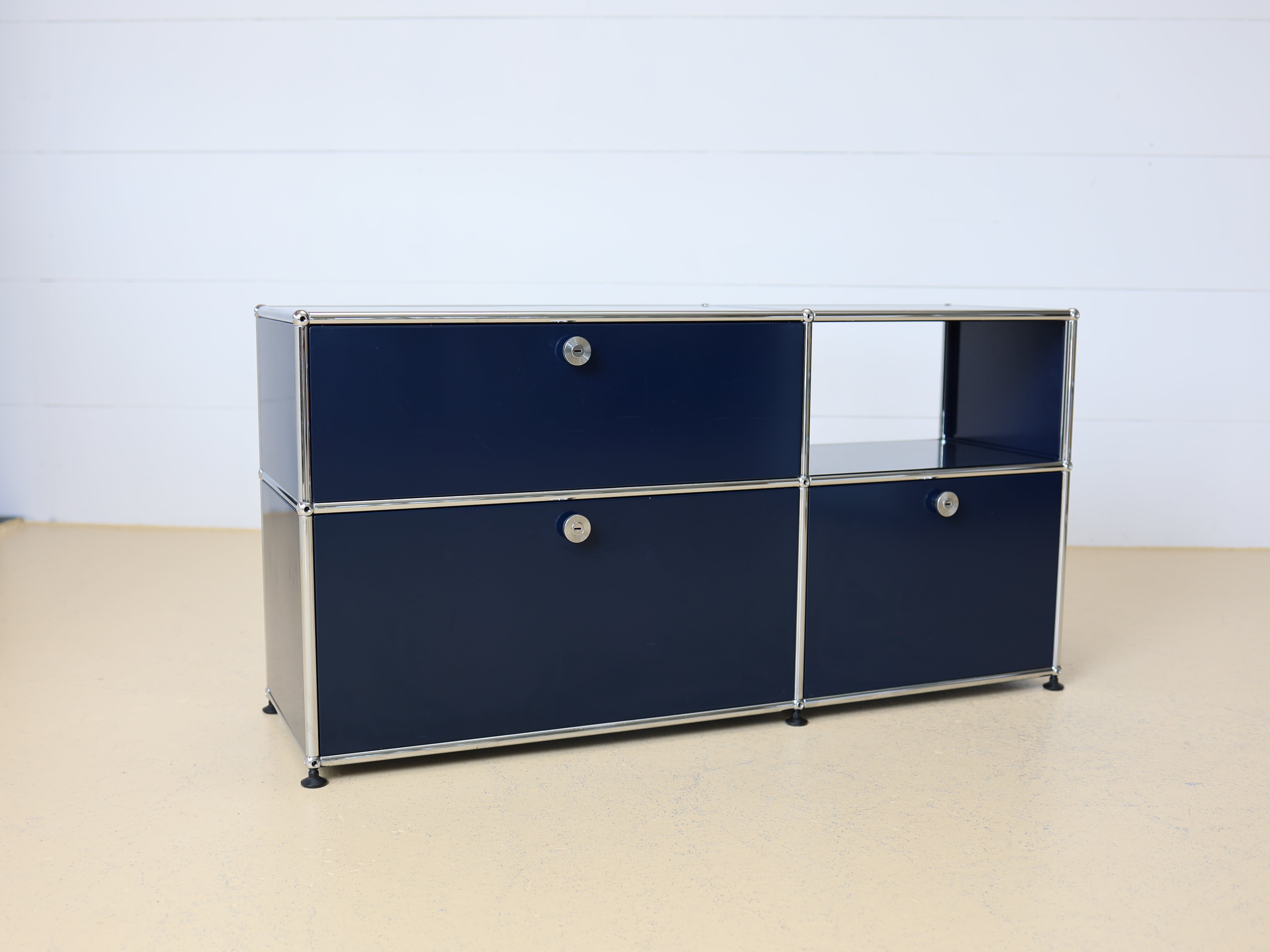 USM Haller Sideboard 2x2 Stahlblau, Lieferung&Umbau möglich