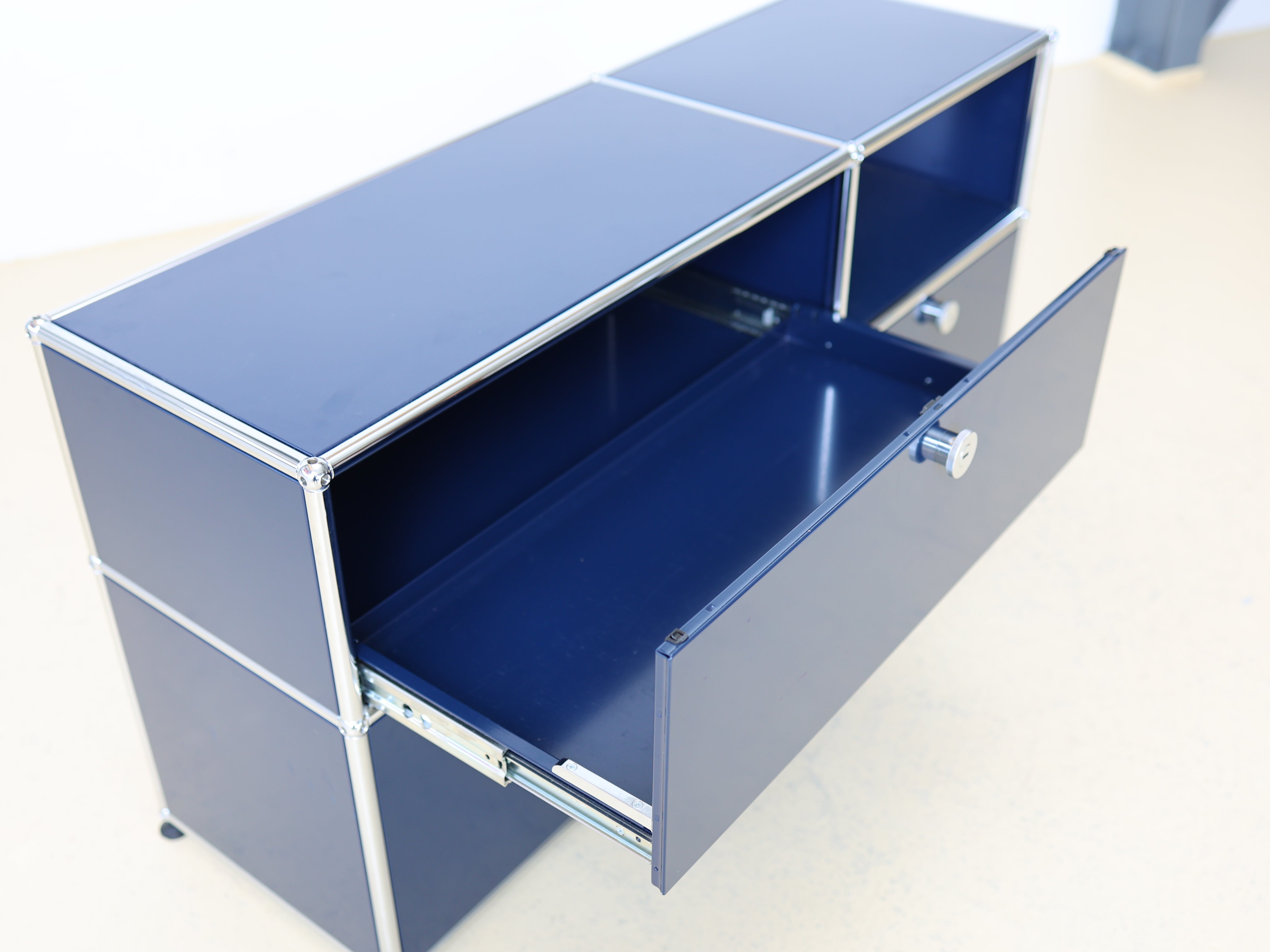 USM Haller Sideboard 2x2 Stahlblau, Lieferung&Umbau möglich