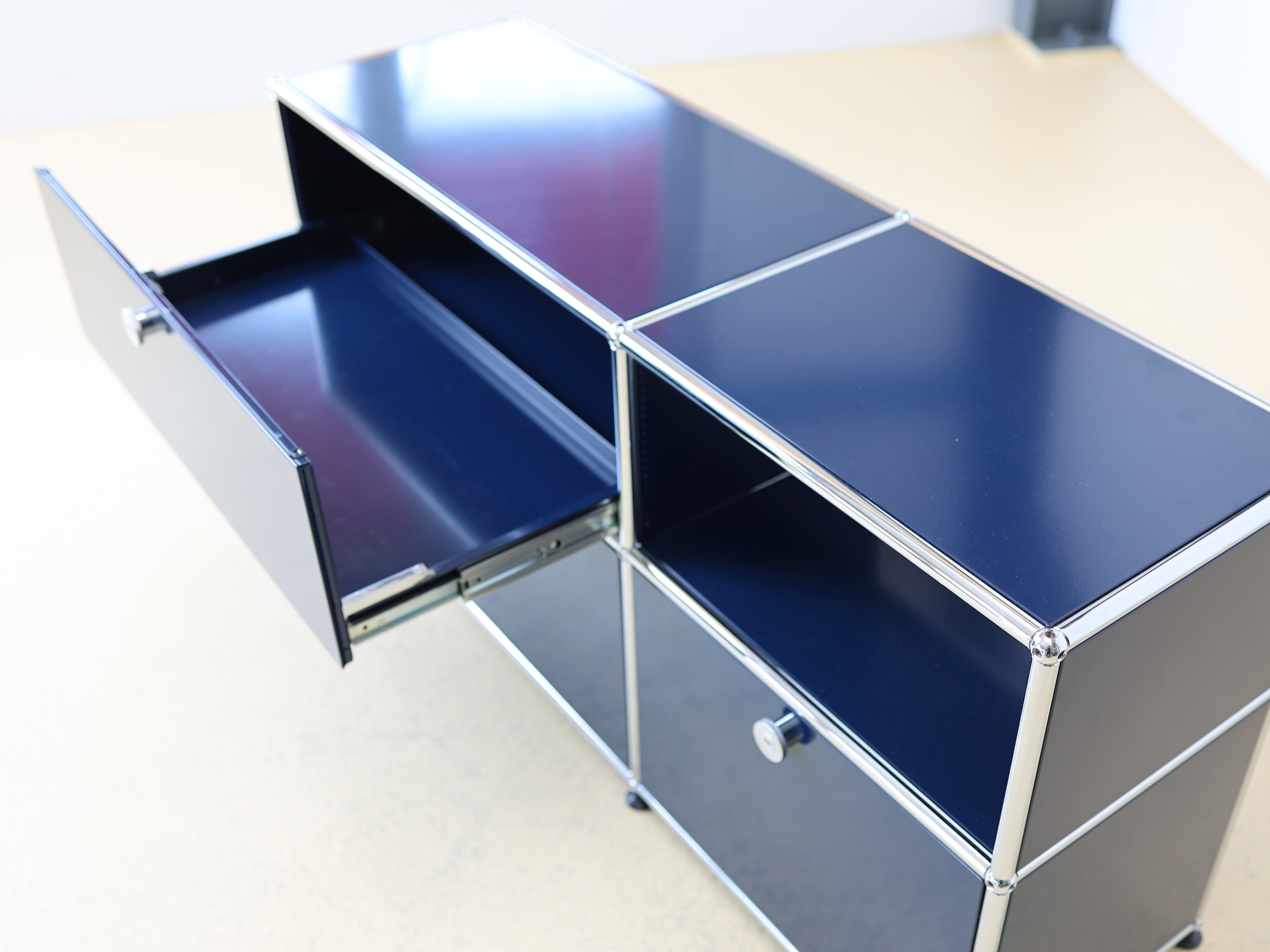 USM Haller Sideboard 2x2 Stahlblau, Lieferung&Umbau möglich