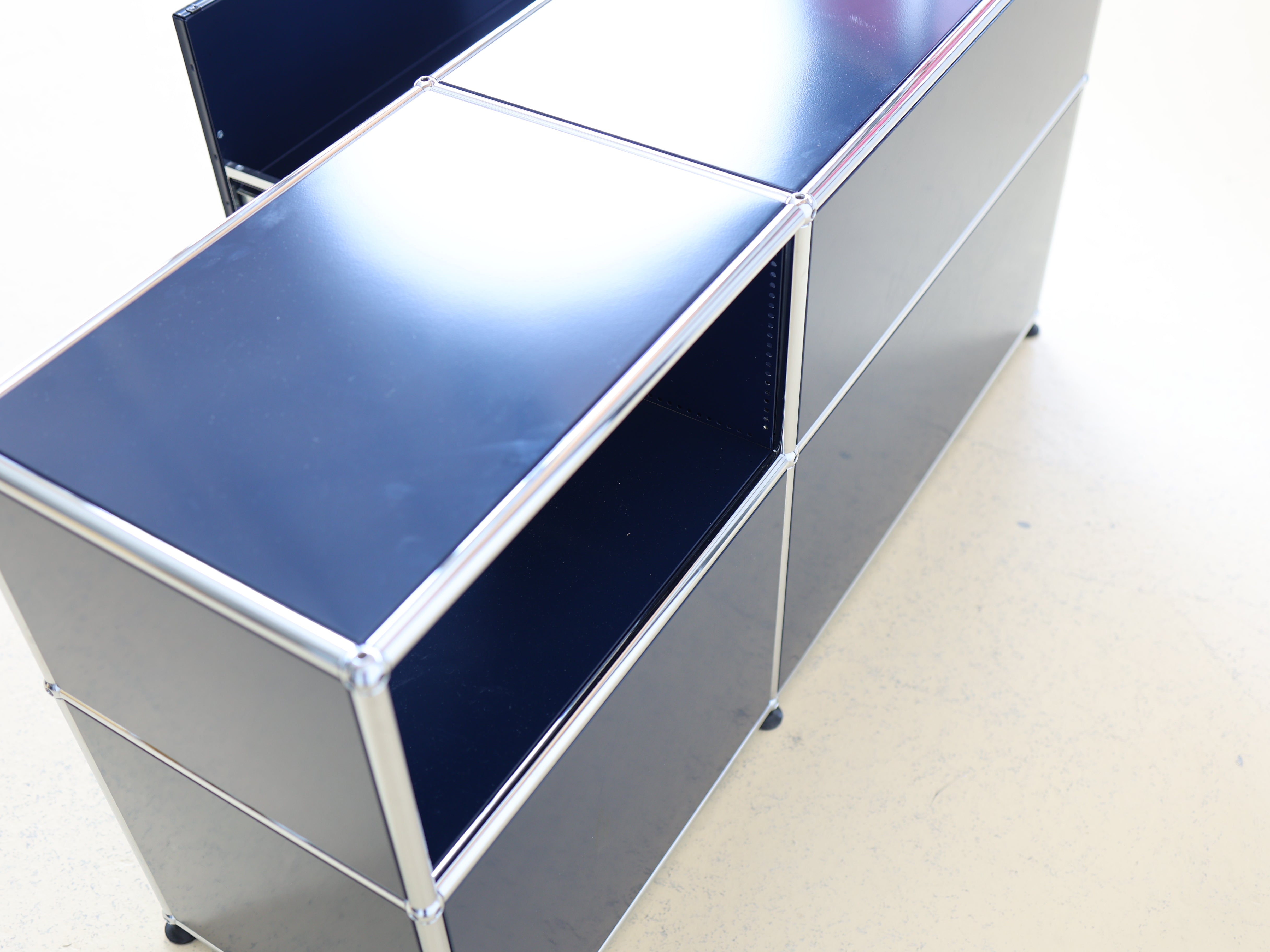 USM Haller Sideboard 2x2 Stahlblau, Lieferung&Umbau möglich