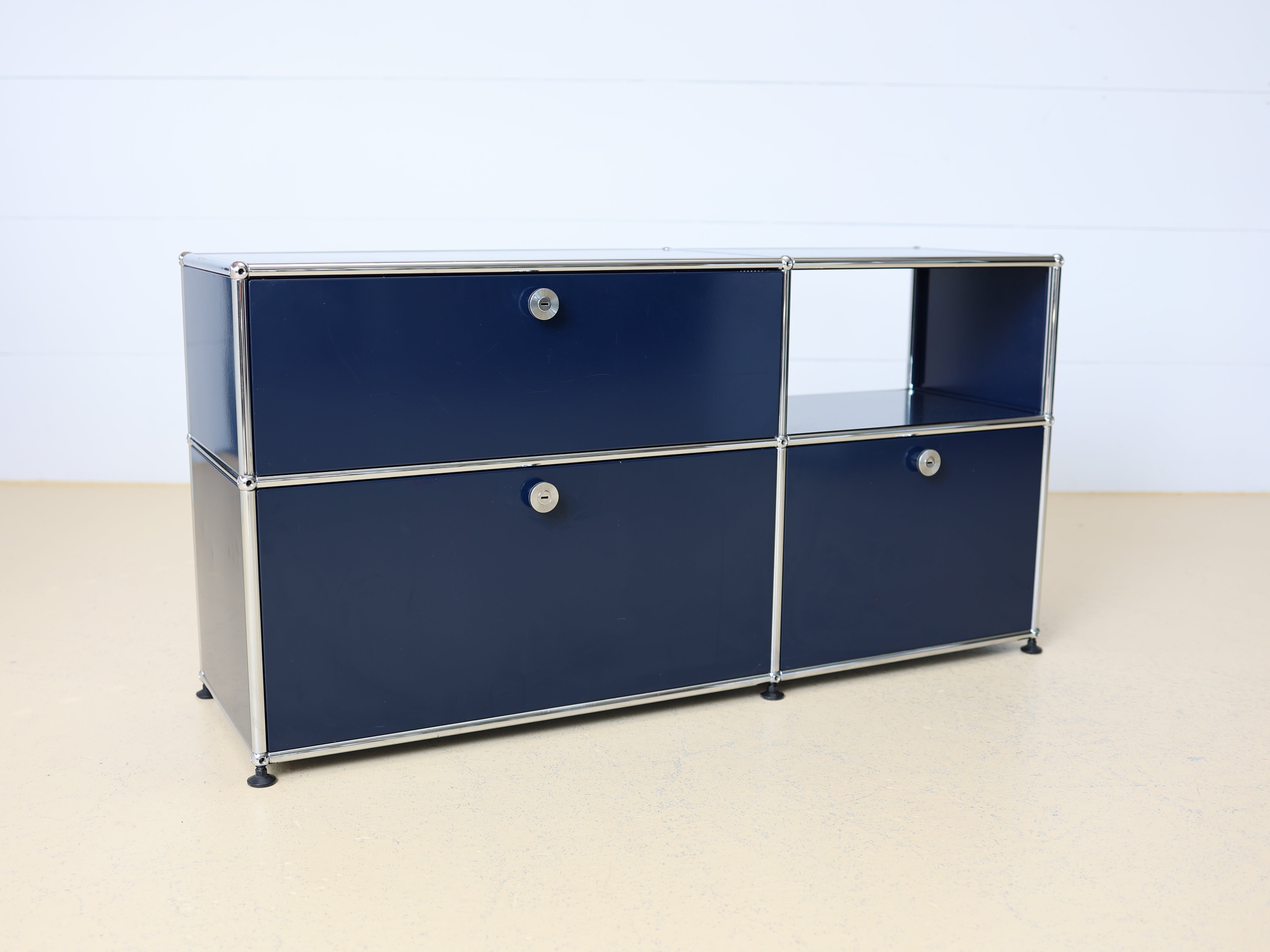 USM Haller Sideboard 2x2 Stahlblau, Lieferung&Umbau möglich