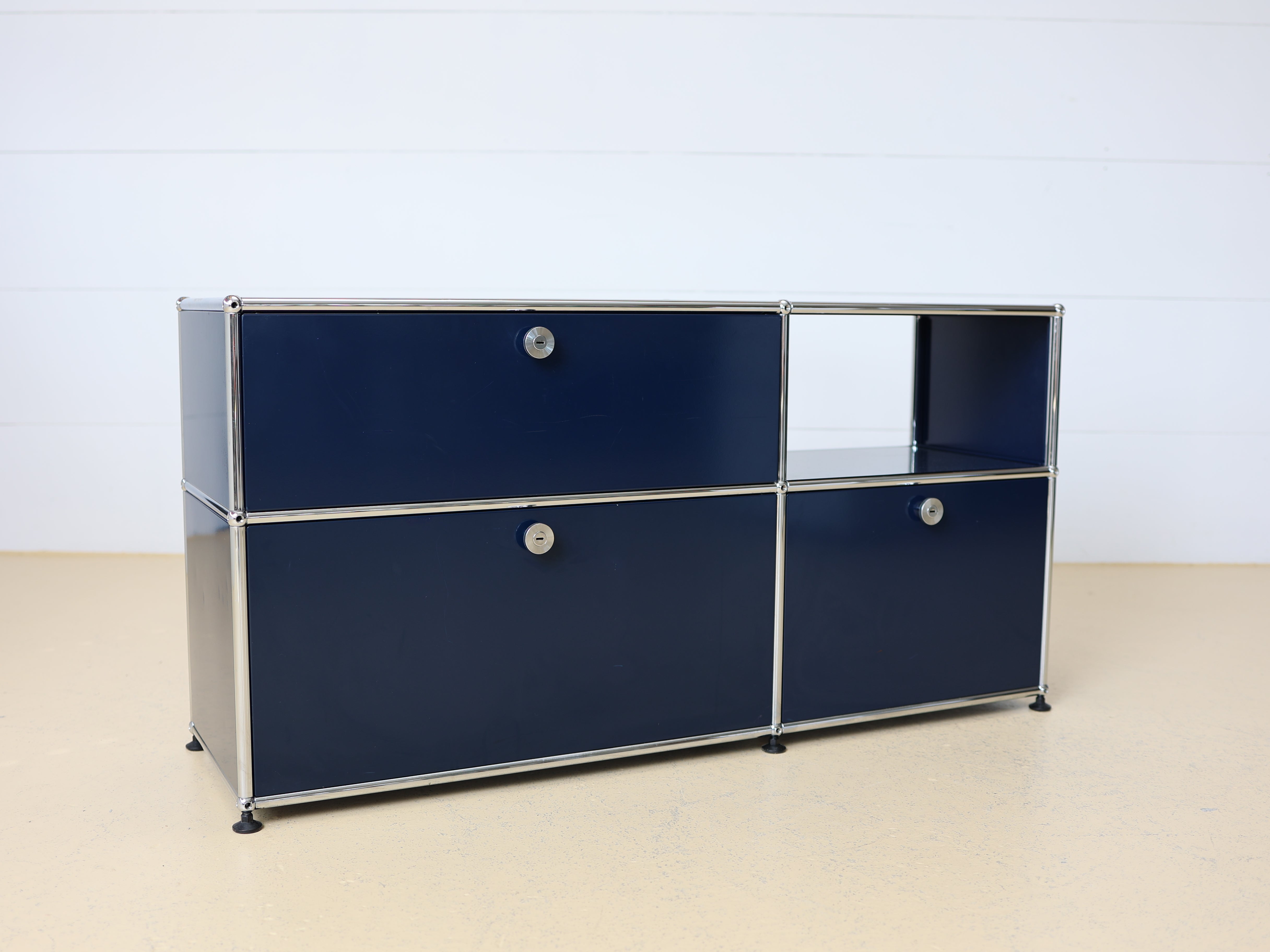 USM Haller Sideboard 2x2 Stahlblau, Lieferung&Umbau möglich