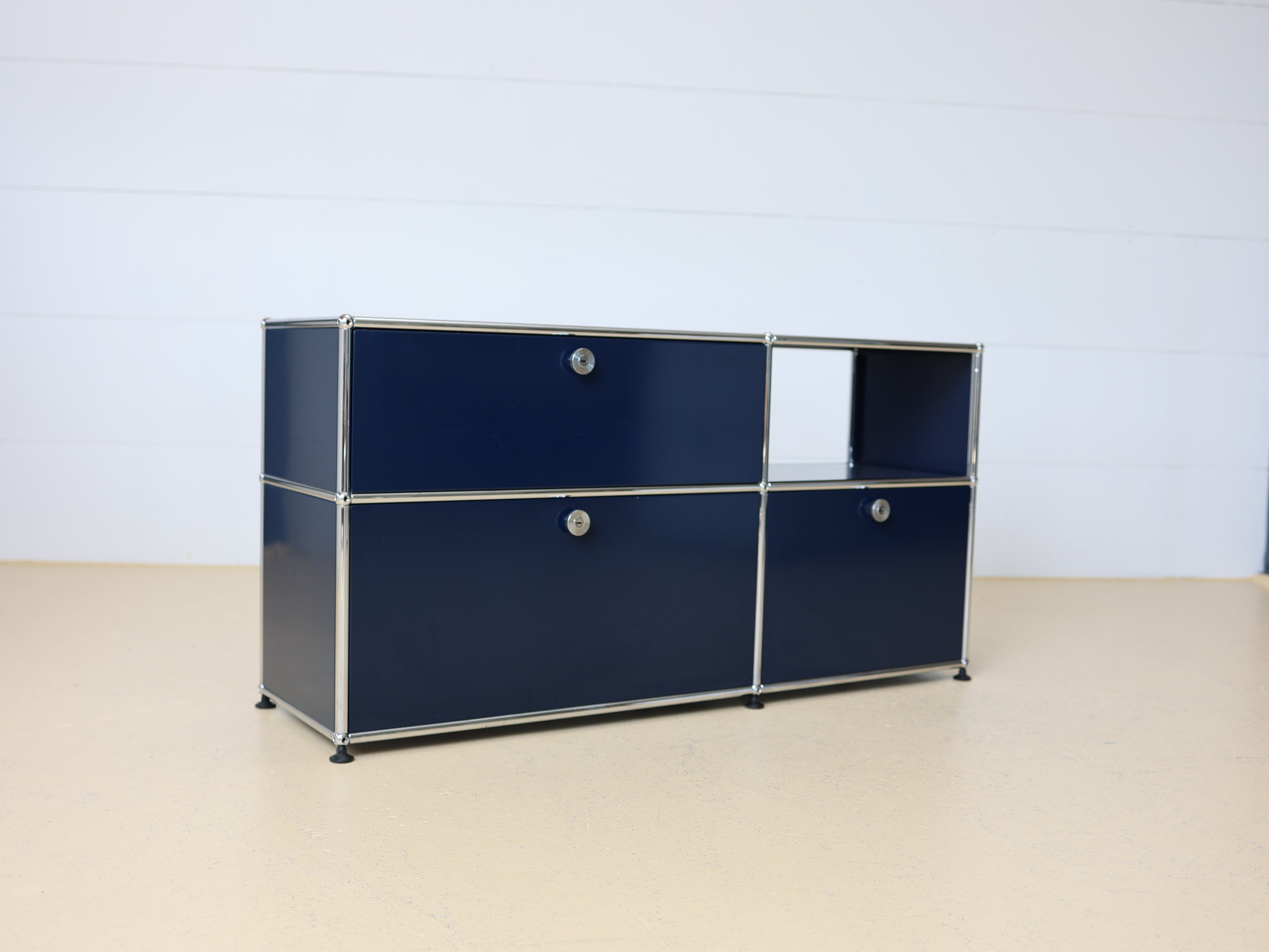 USM Haller Sideboard 2x2 Stahlblau, Lieferung&Umbau möglich