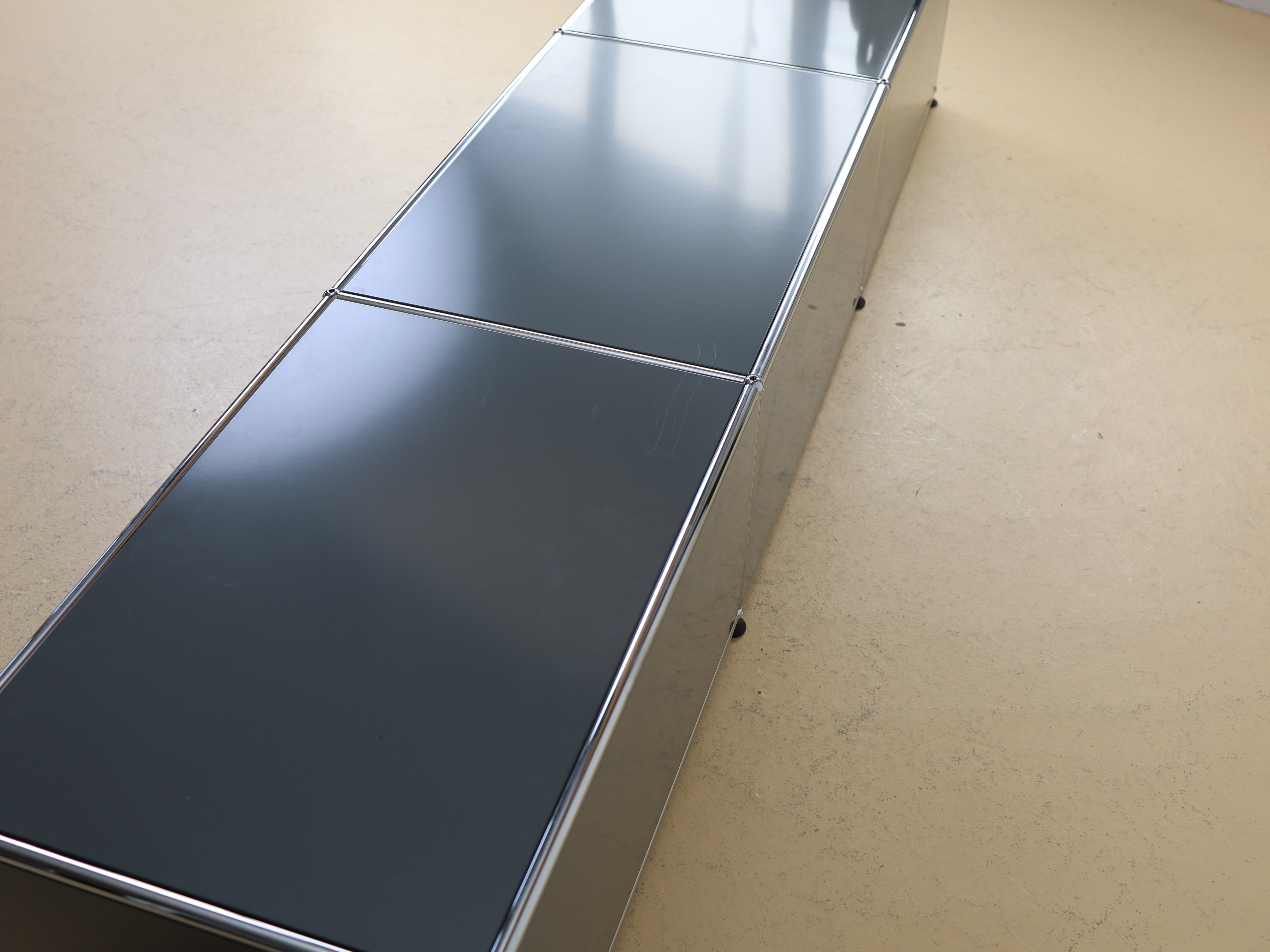 USM Haller Lowboard Grau 7