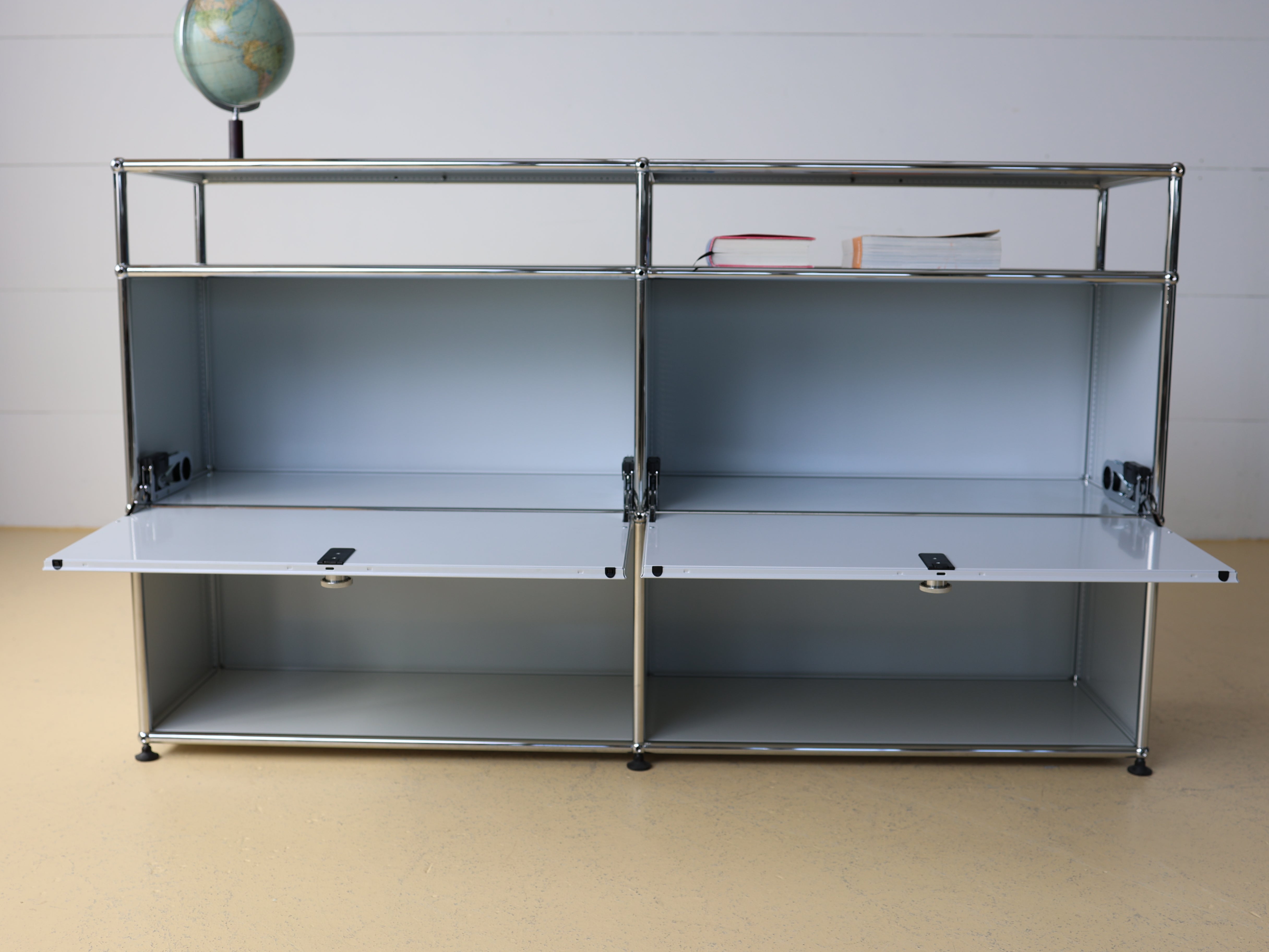 USM Haller Sideboard 2x2 in Lichtgrau