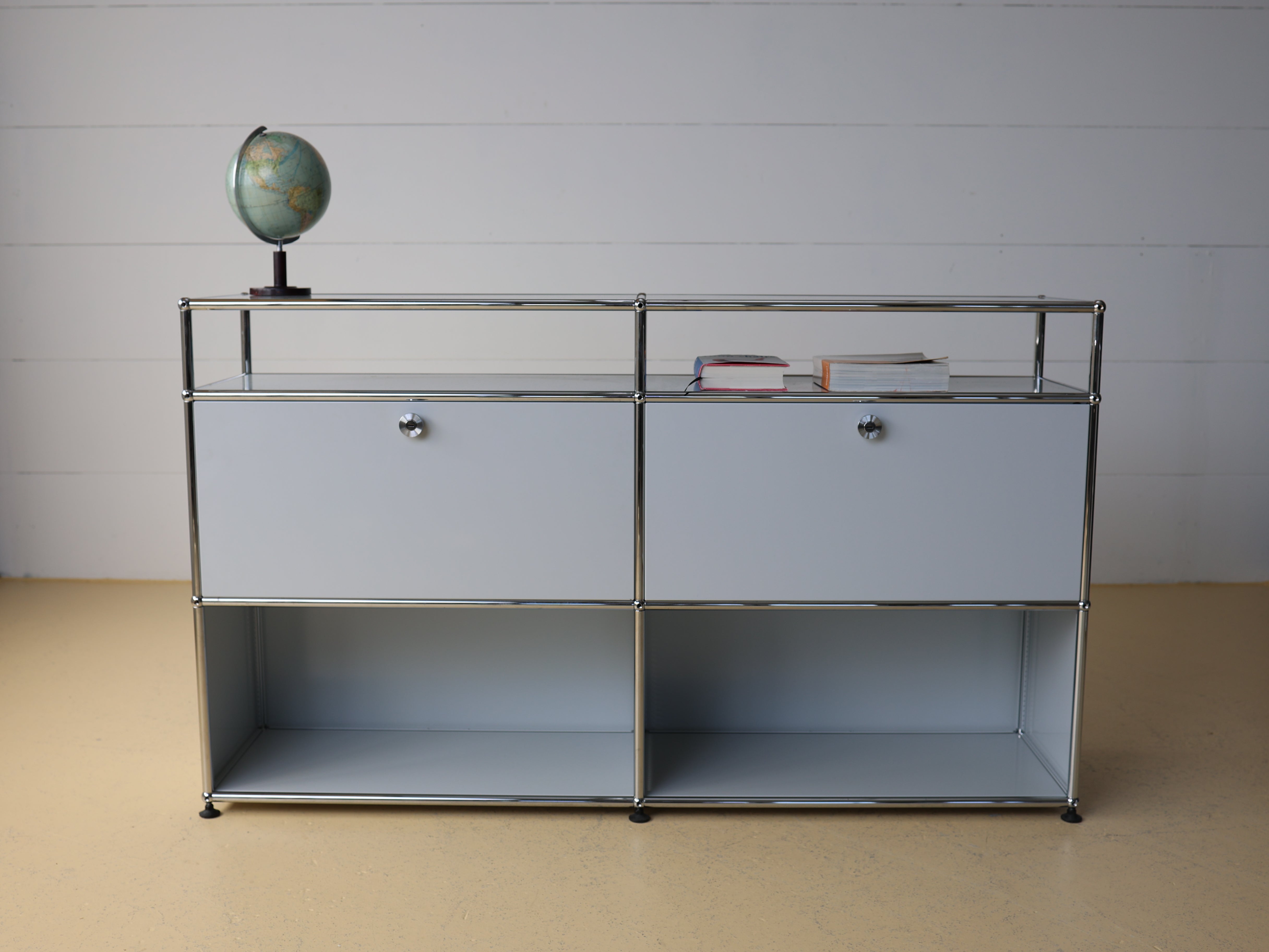 USM Haller Sideboard 2x2 in Lichtgrau