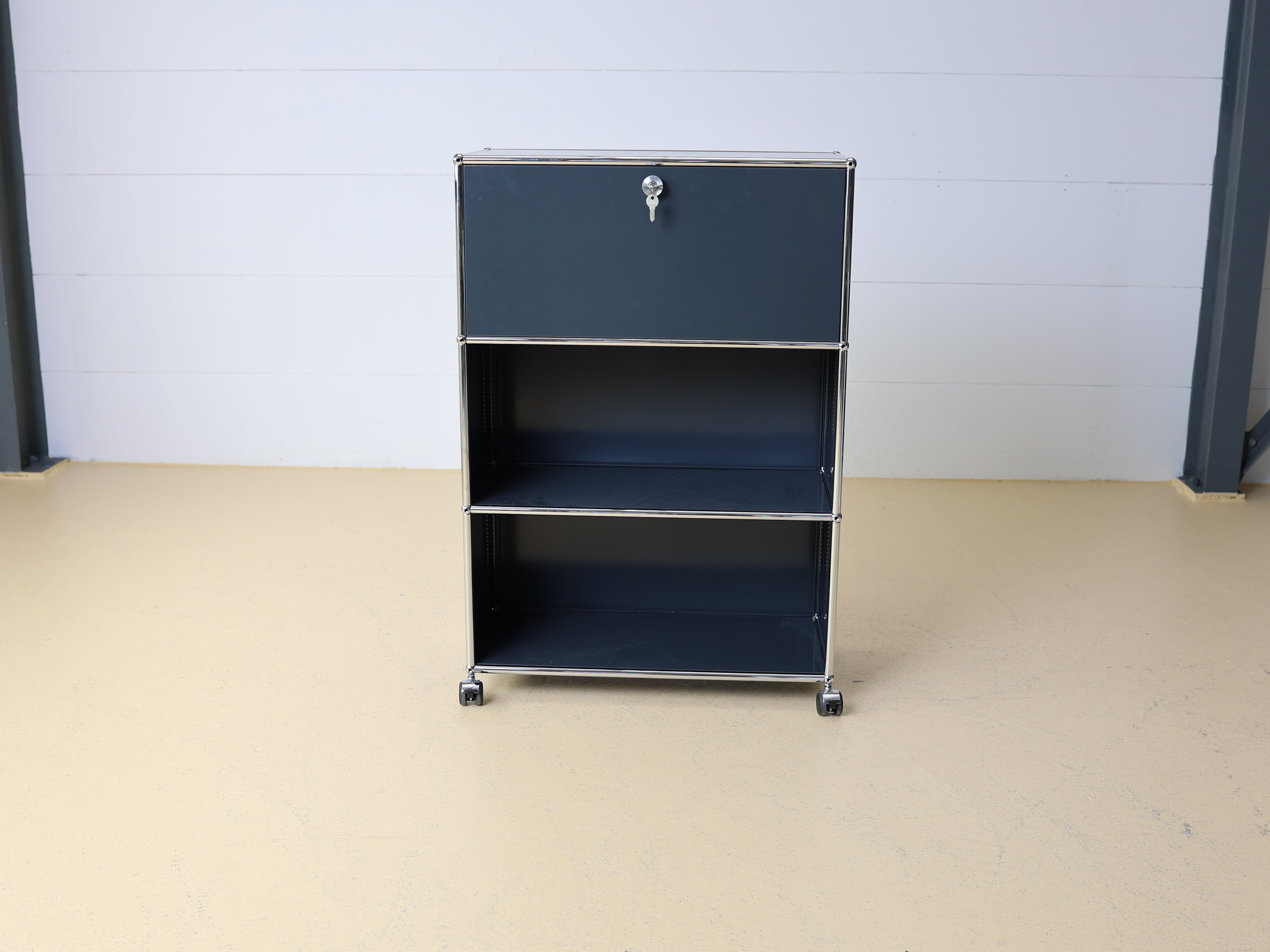 USM Haller Highboard 1x3 in Anthrazitgrau