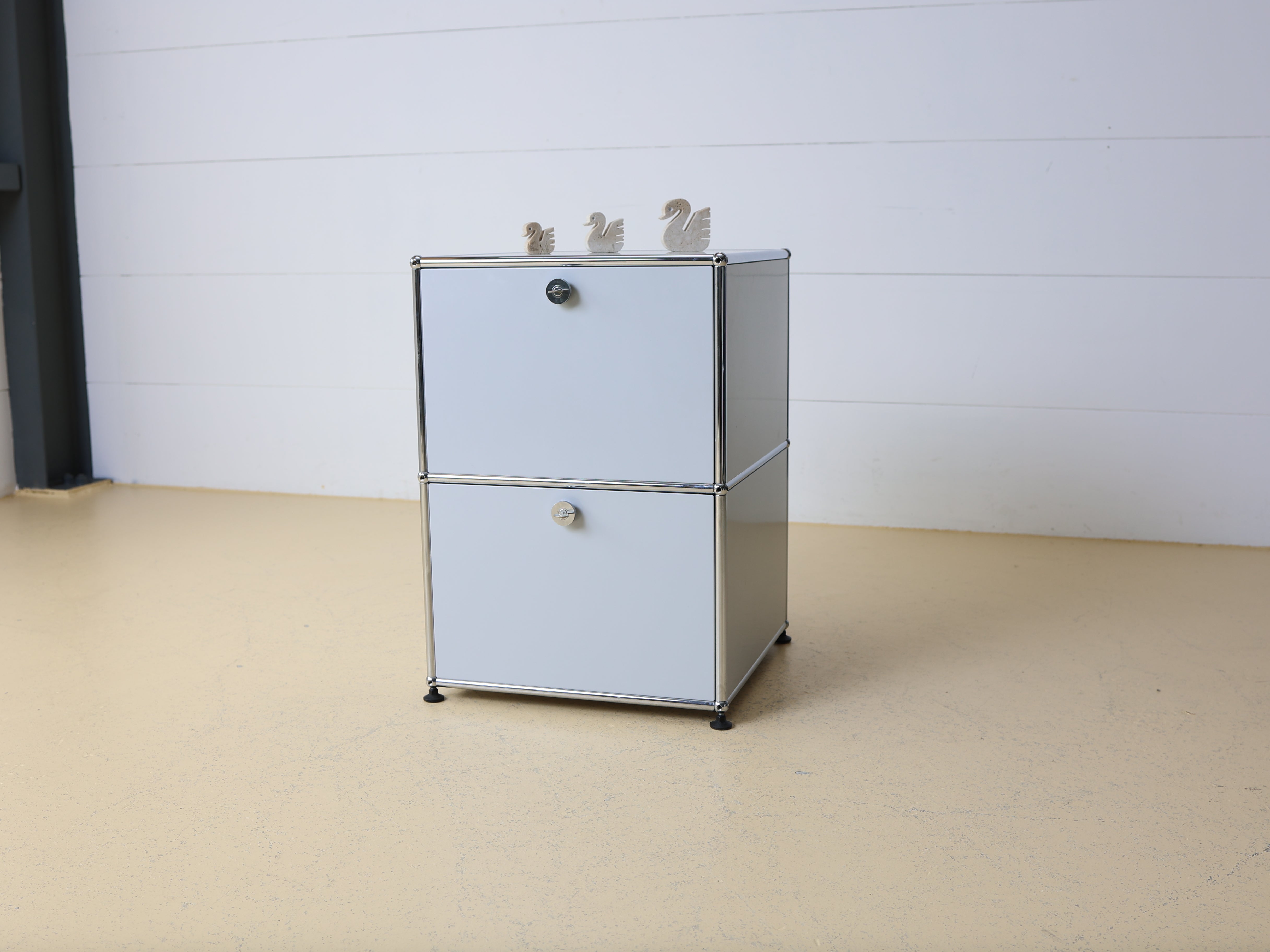 USM Haller Highboard 1x2 in Lichtgrau