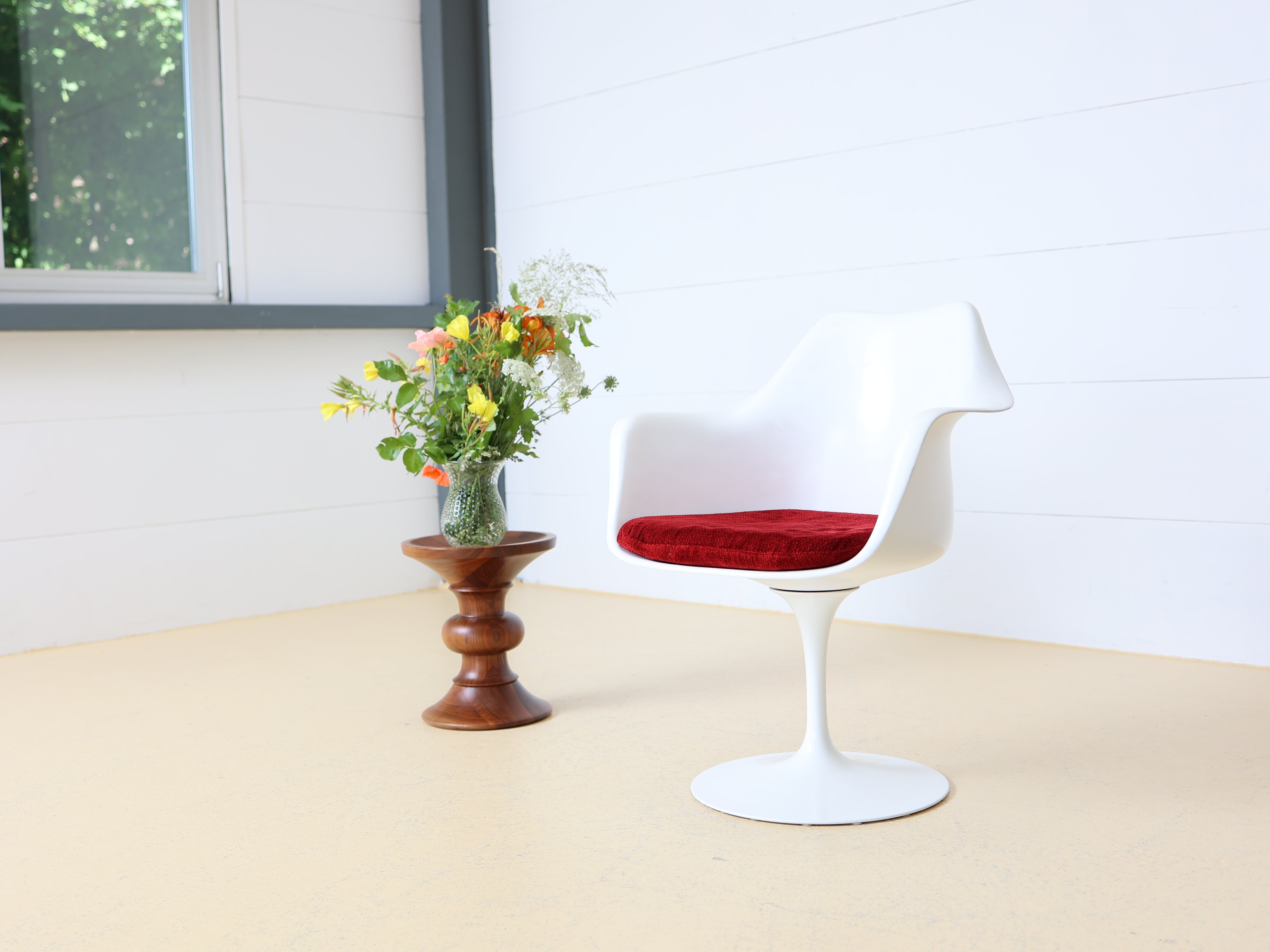 Eero Saarinen Stuhl von Knoll