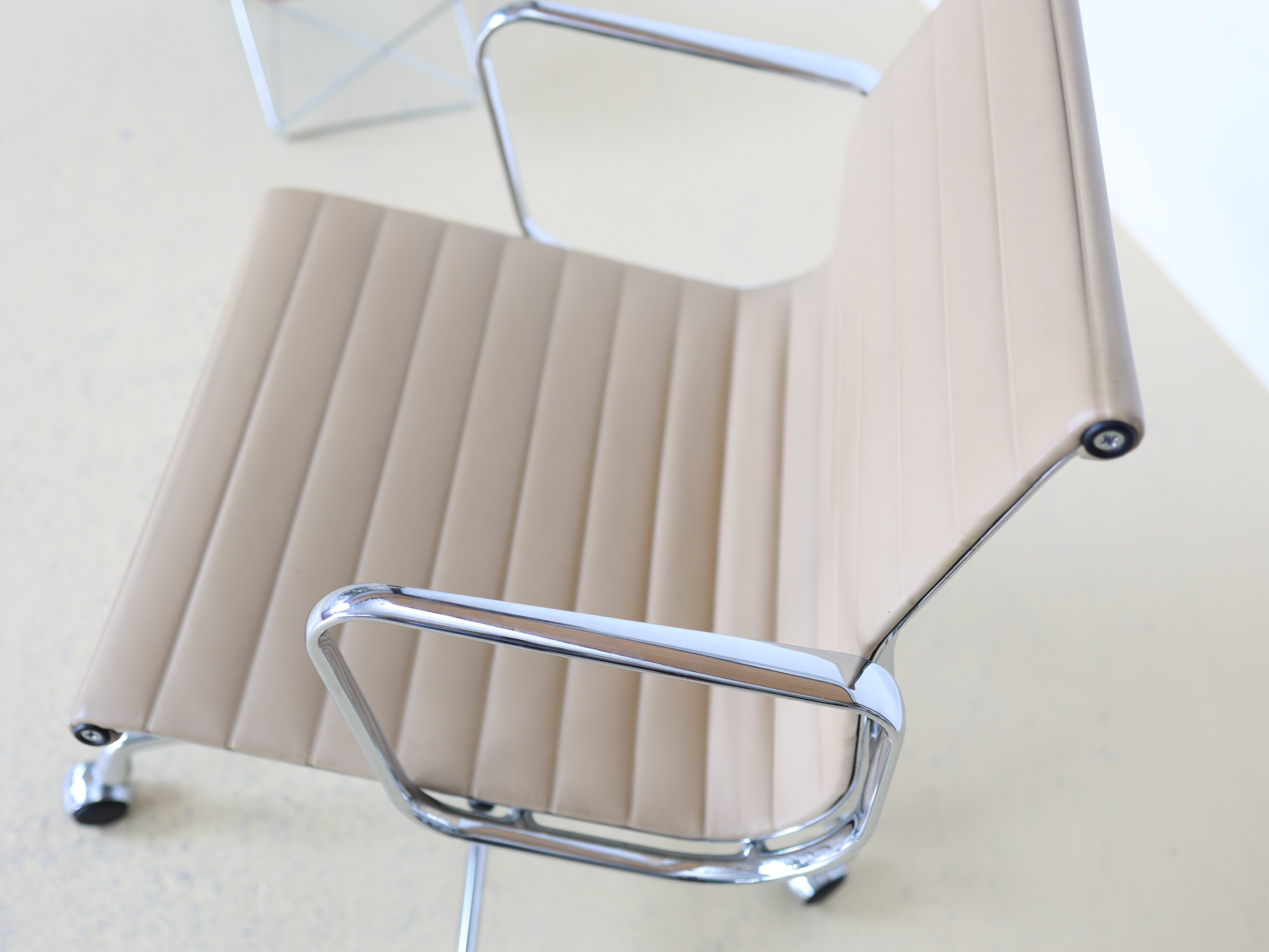 Vitra Bürostuhl von Ray & Charles Eames EA117