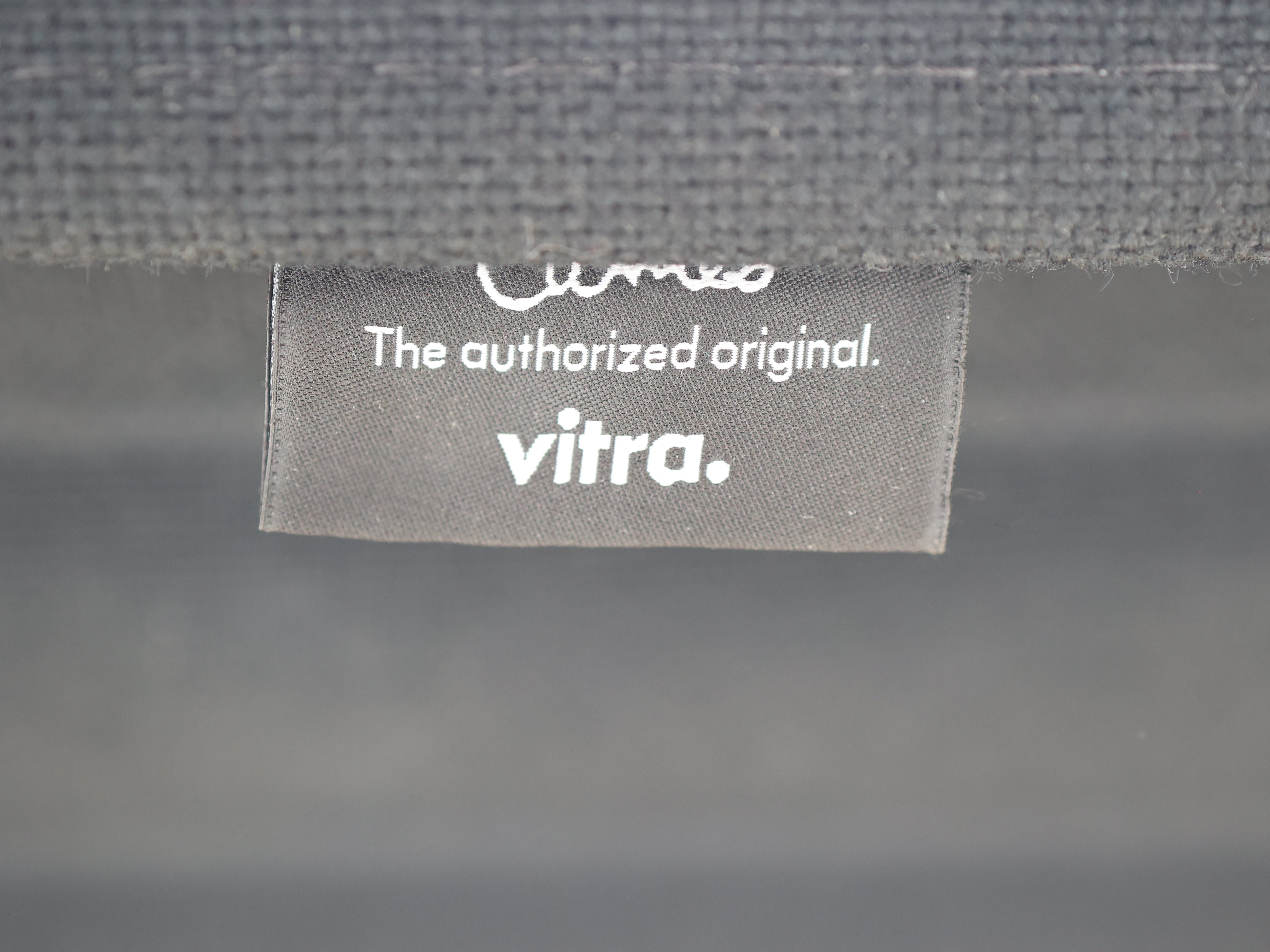 Vitra Eames Bürostühle EA 119