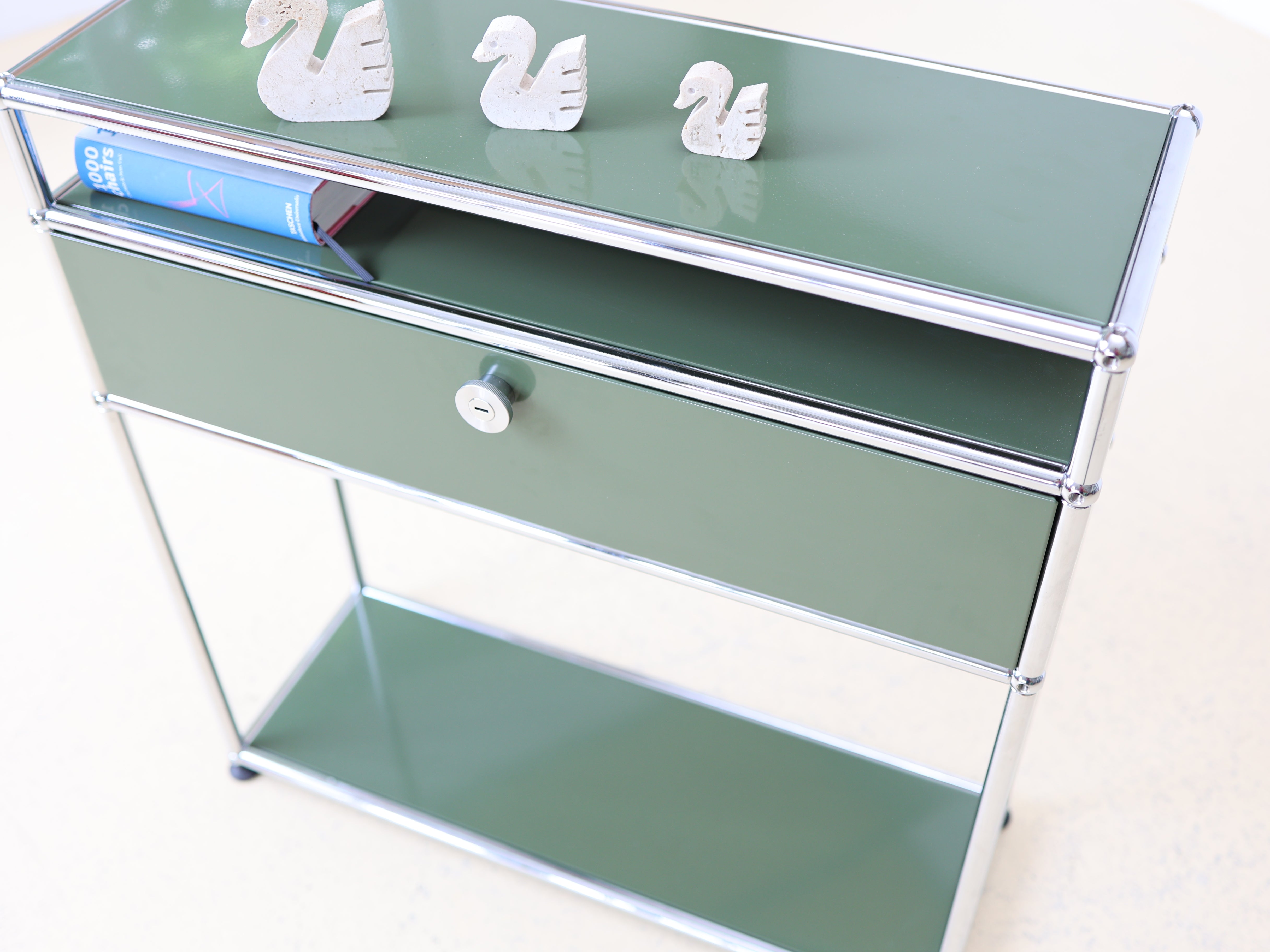 USM Haller Sideboard Olivgrün