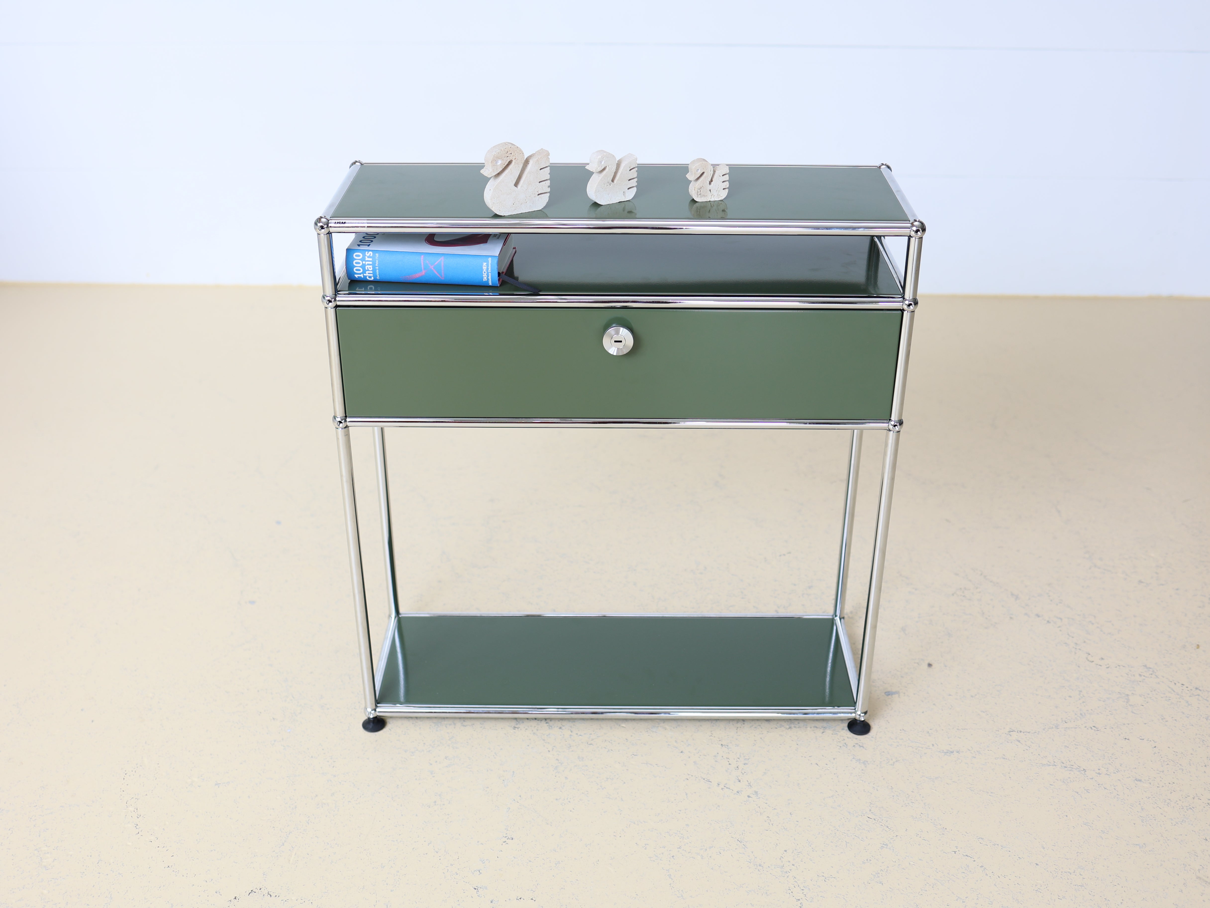 USM Haller Sideboard Olivgrün