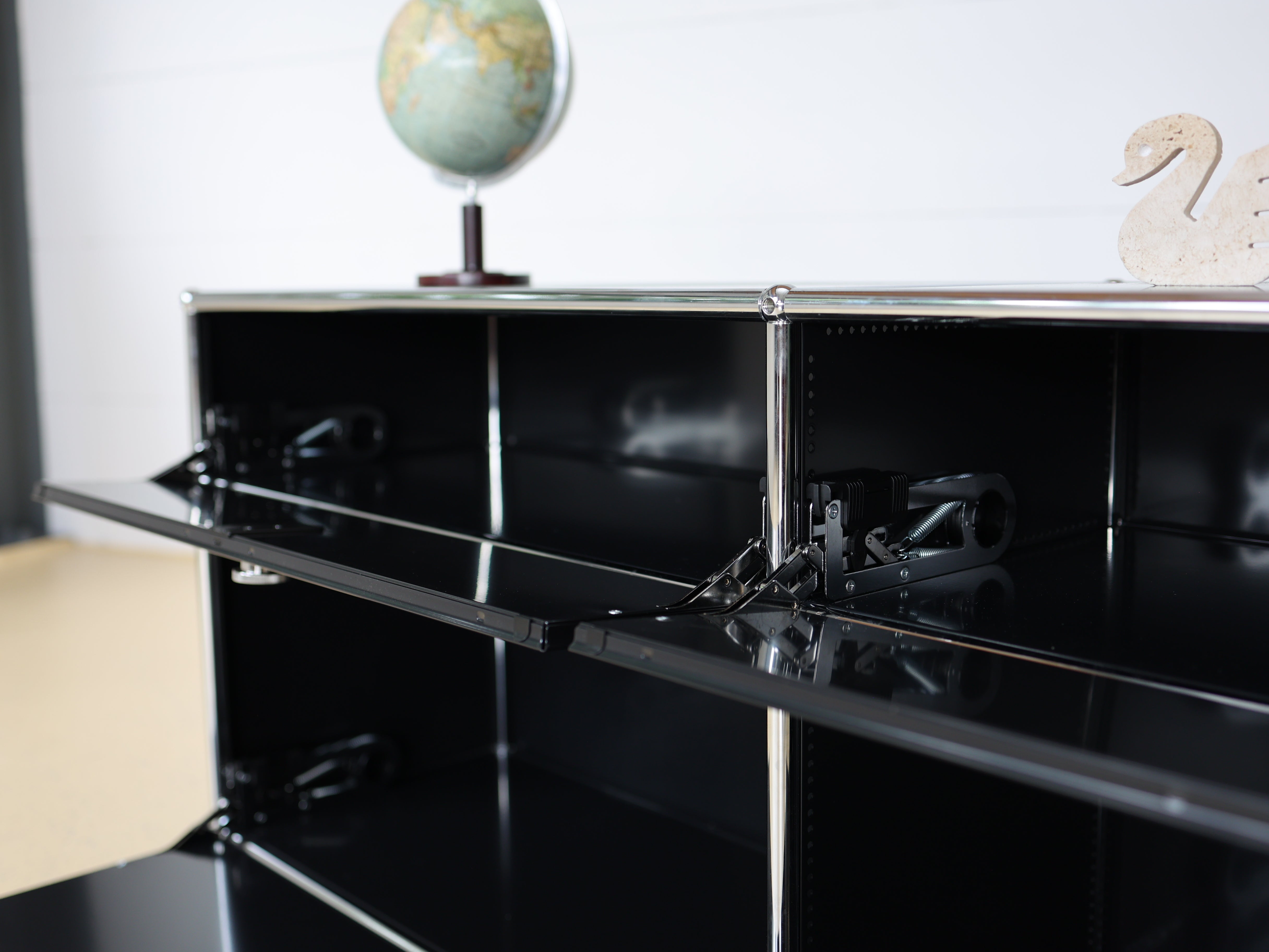 USM Sideboard Schwarz, 2x2