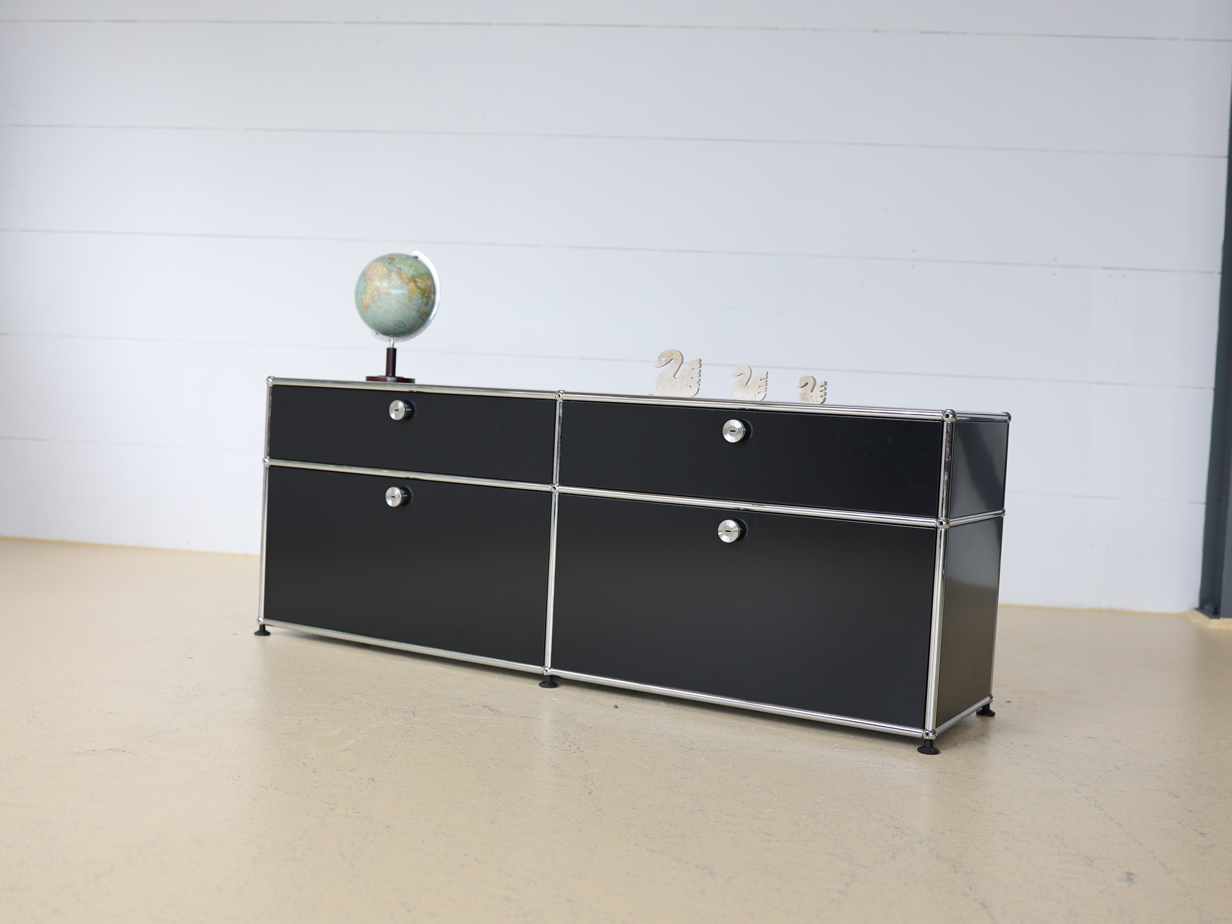 USM Sideboard Schwarz, 2x2