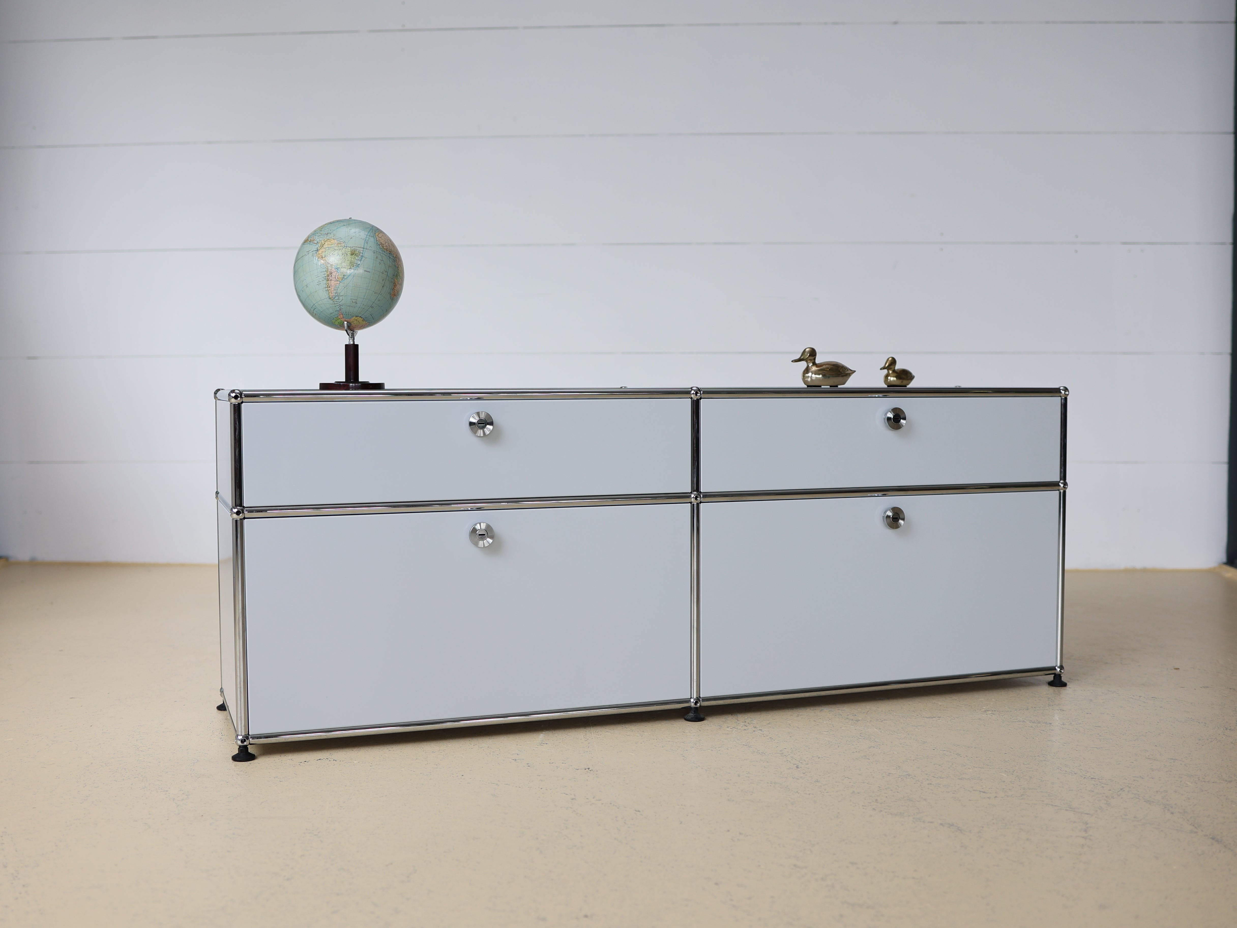 USM Sideboard Lichtgrau, 2x2