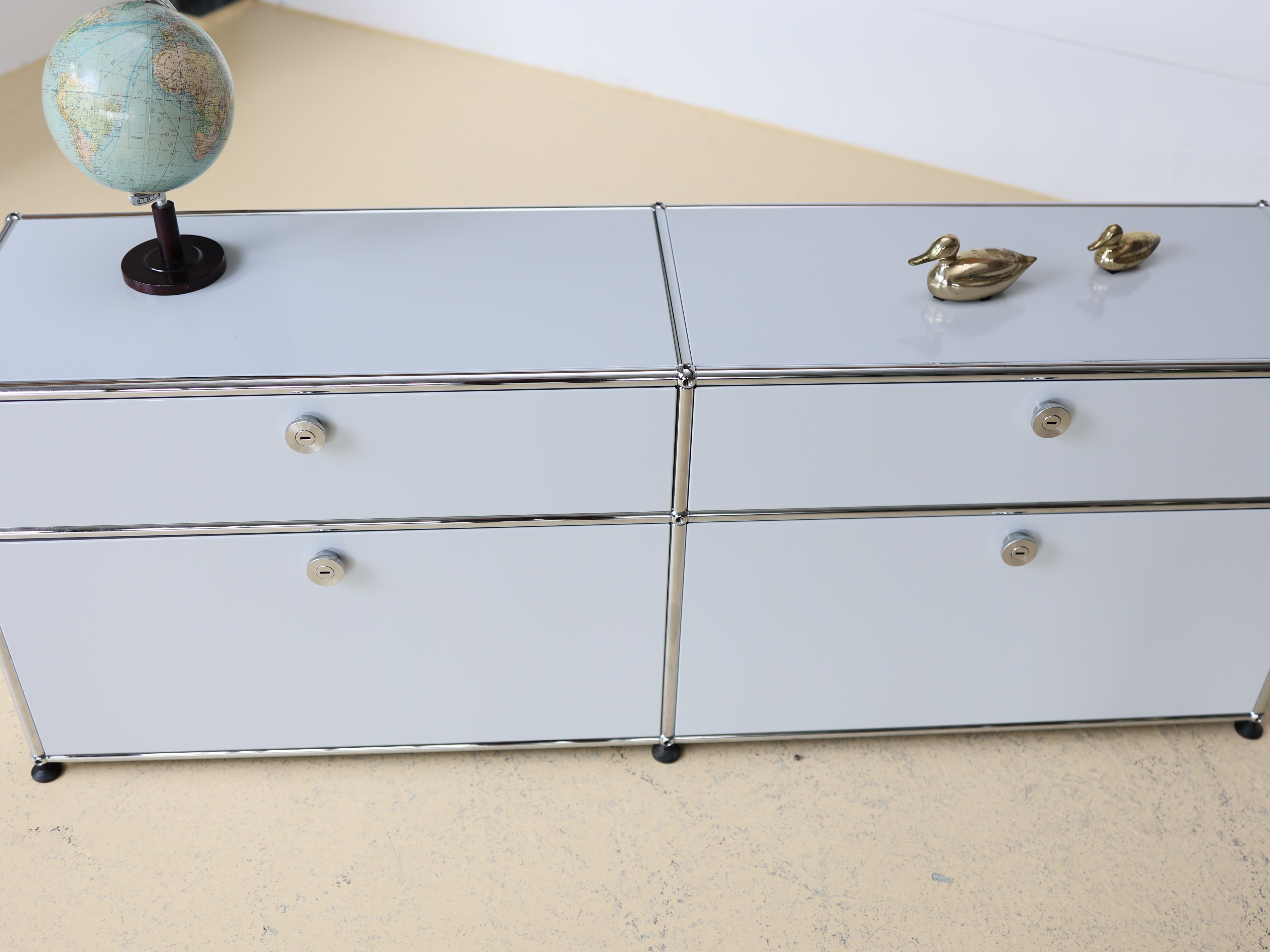 USM Sideboard Lichtgrau, 2x2