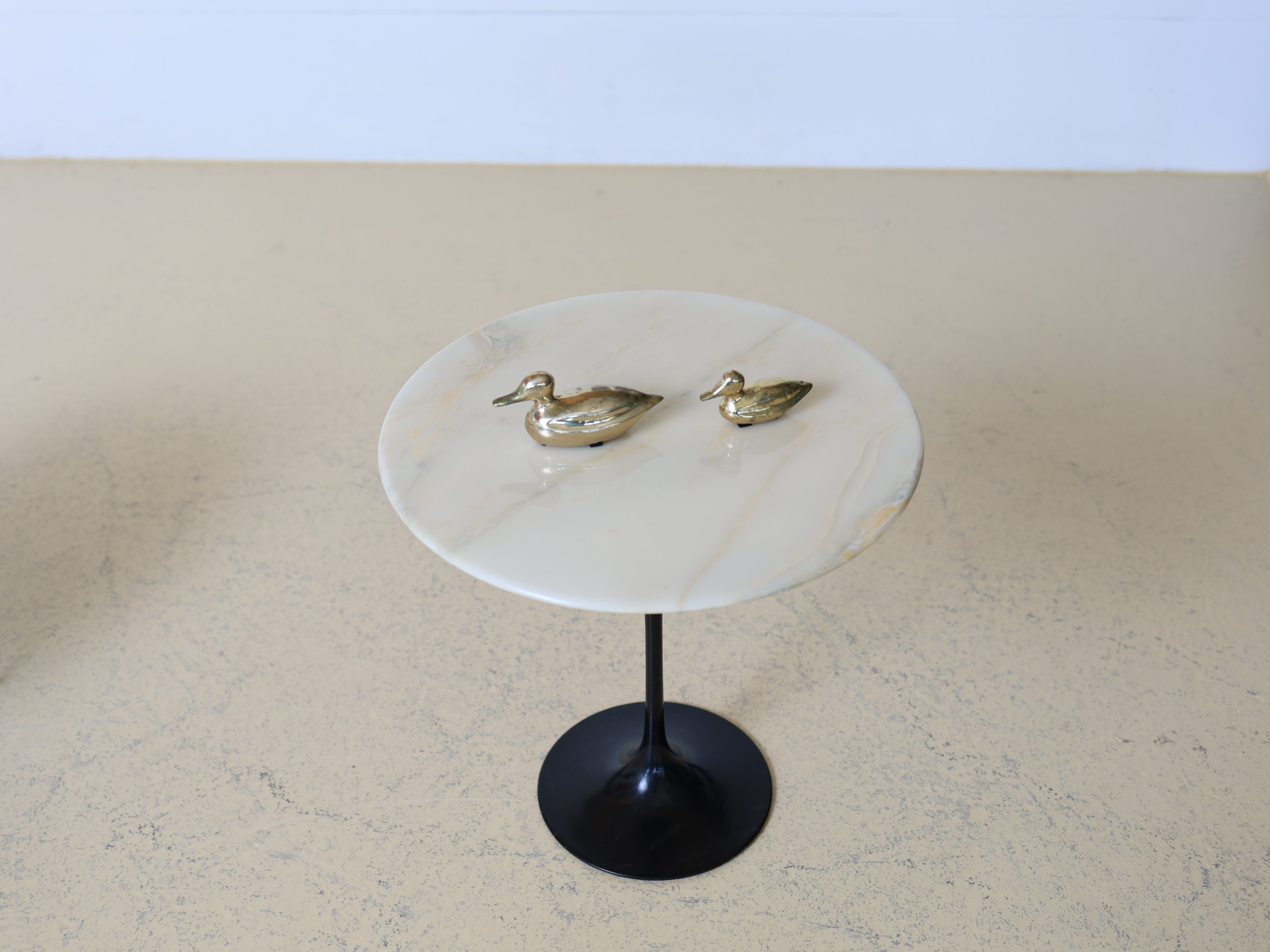 Eero Saarinen Beistelltisch in Marmor, Knoll