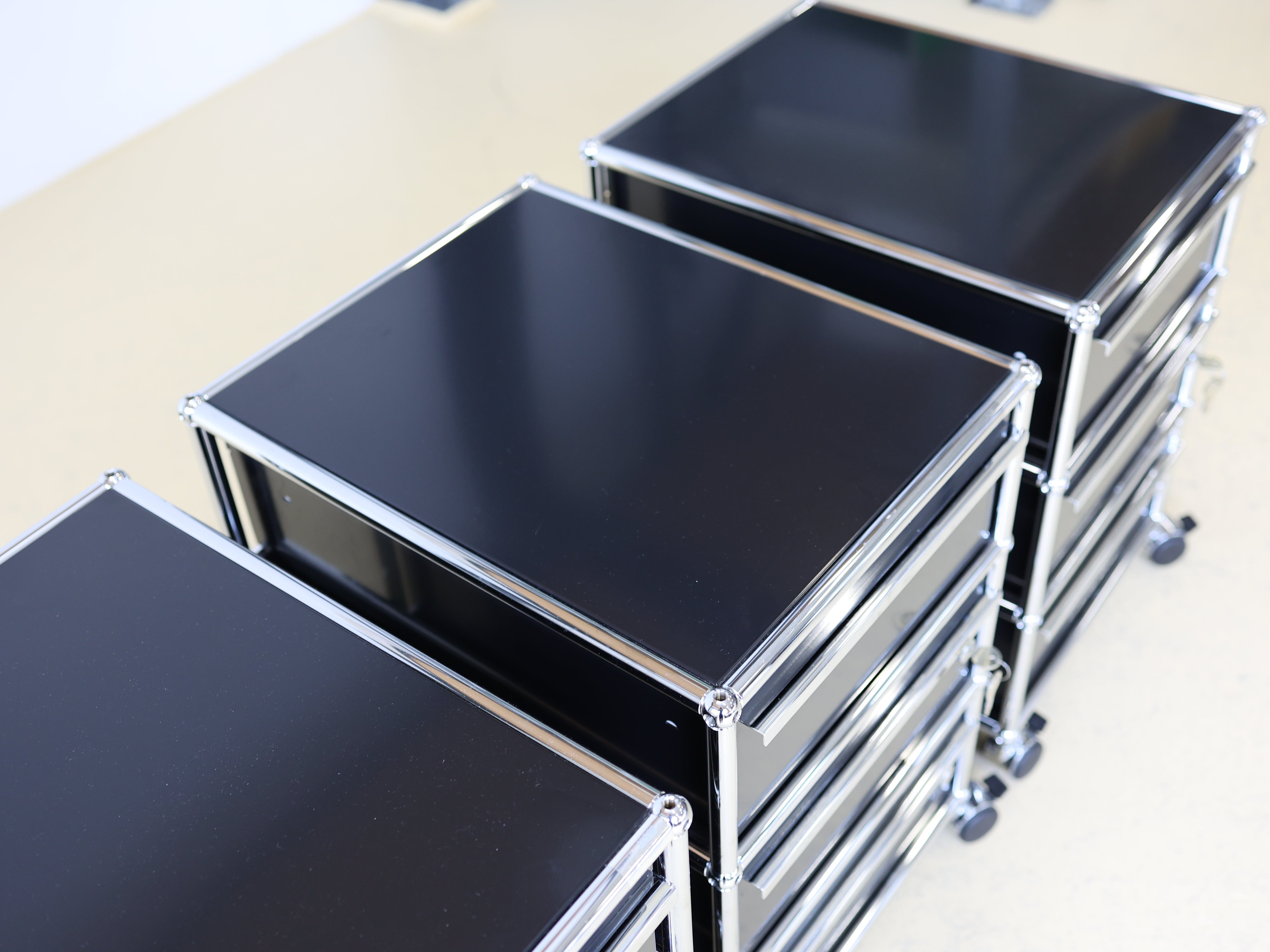 USM Haller Rollcontainer