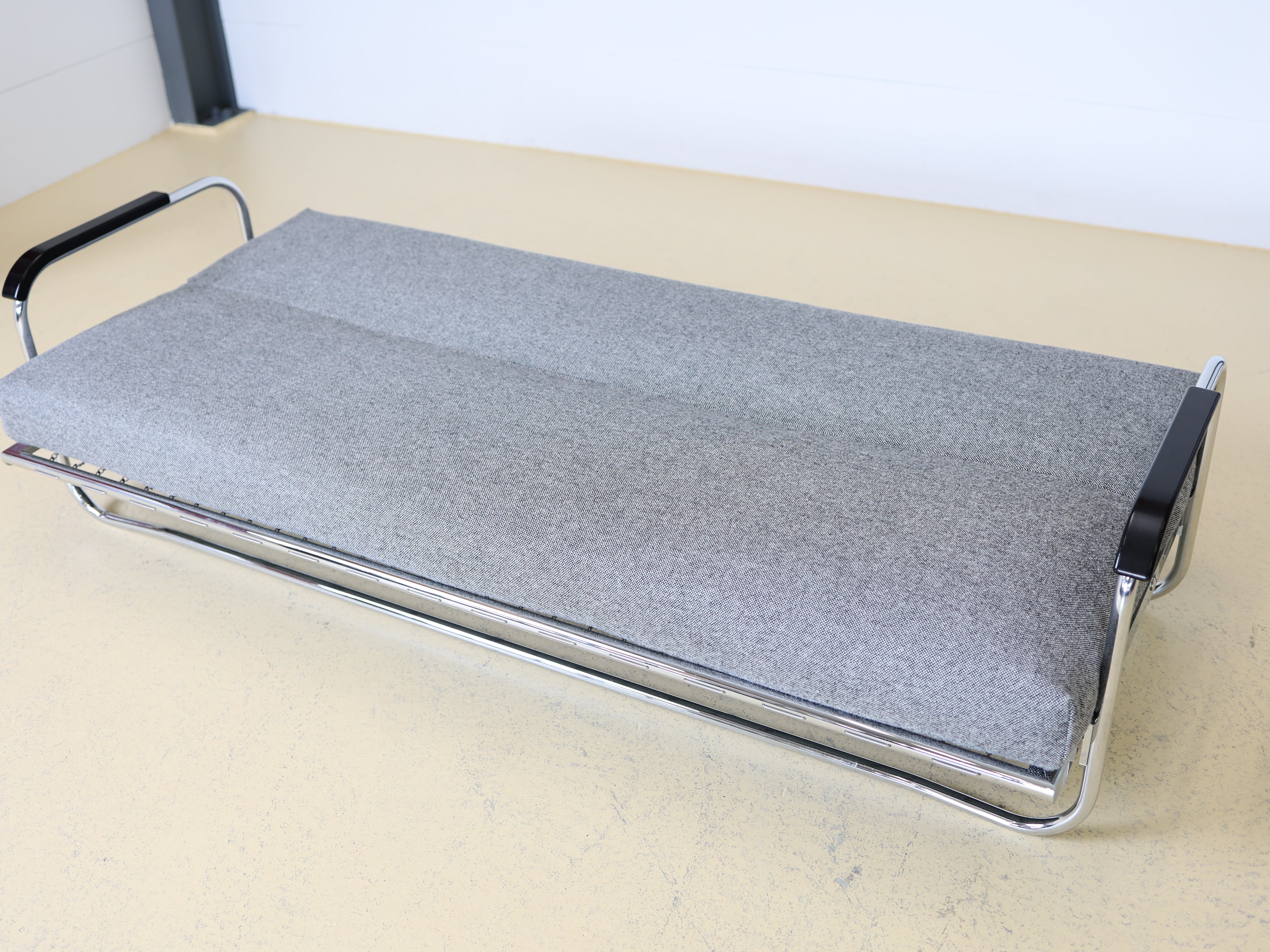 Alvar Aalto Daybed, Bettsofa