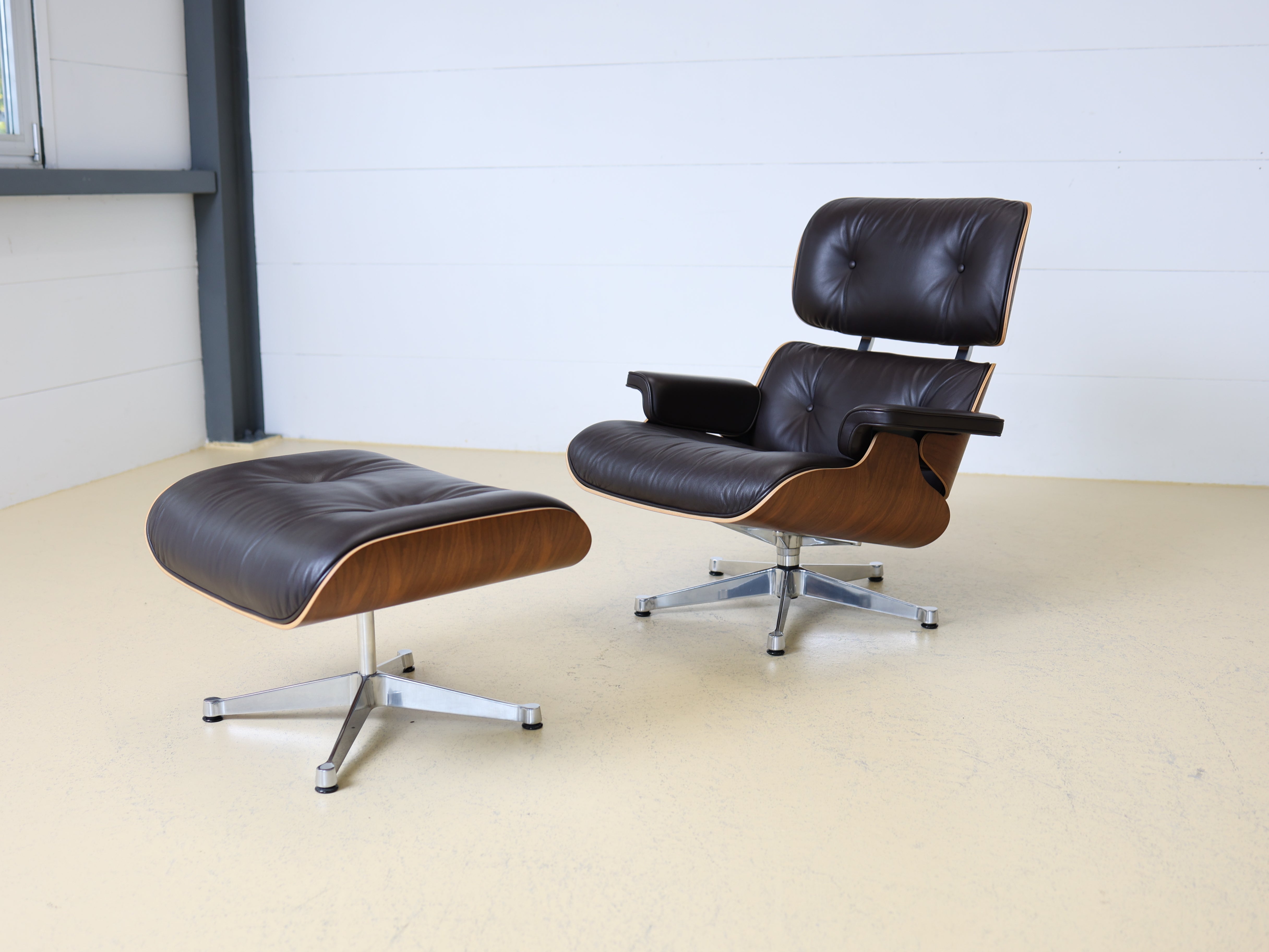 Eames Lounge Chair, Vitra