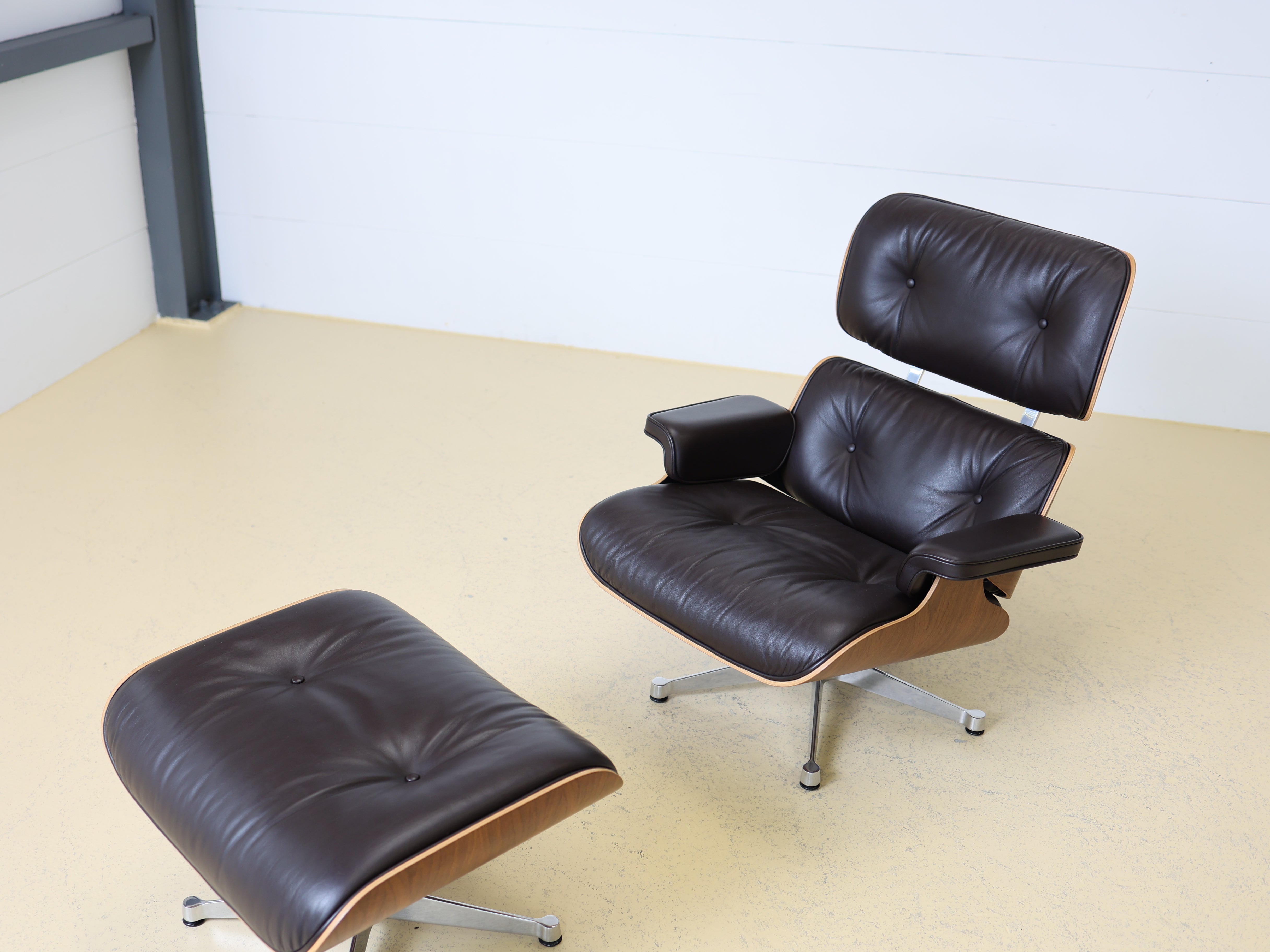 Eames Lounge Chair, Vitra