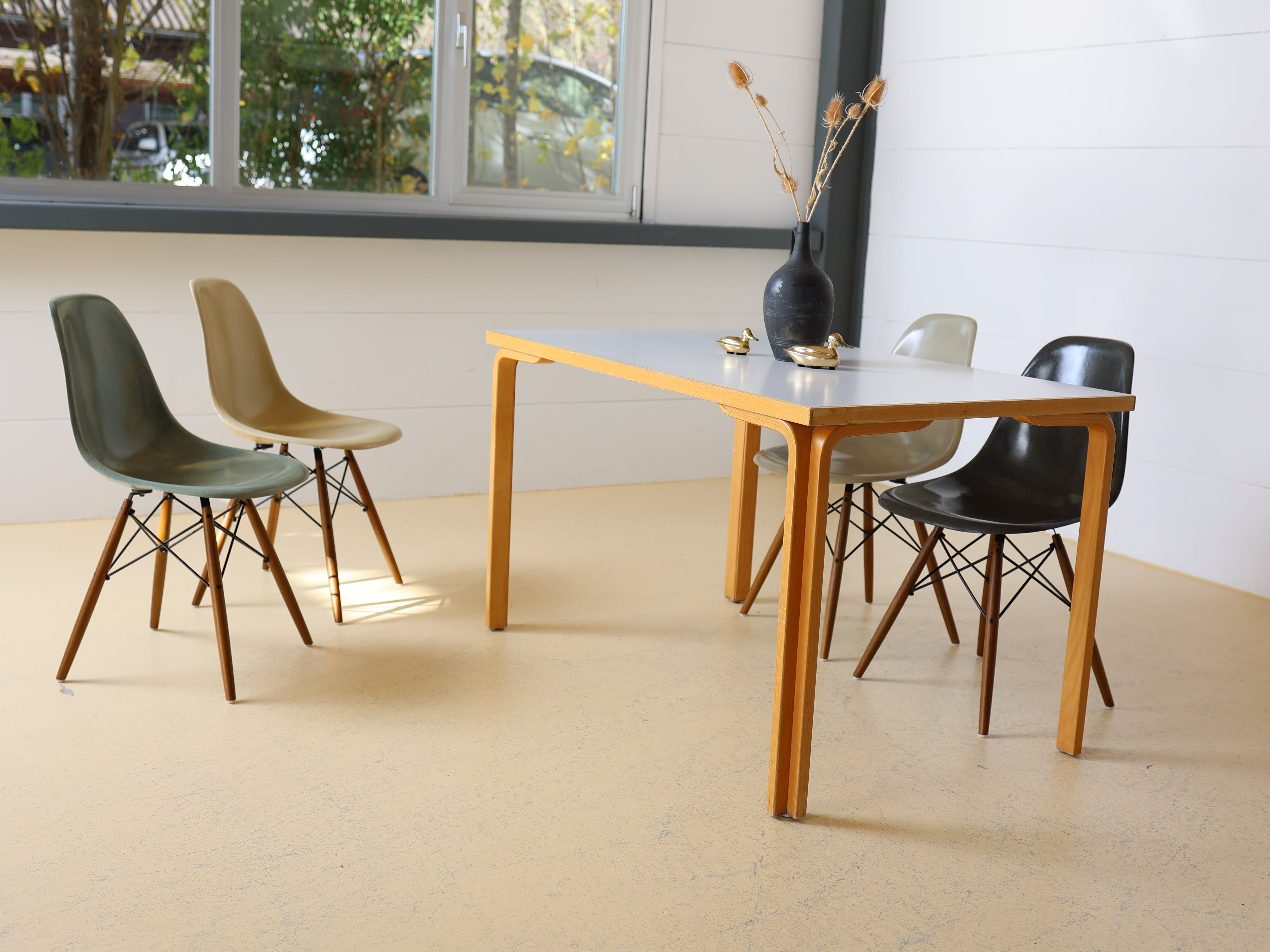 25 Schöne Vintage Tische - Alvar Aalto Style