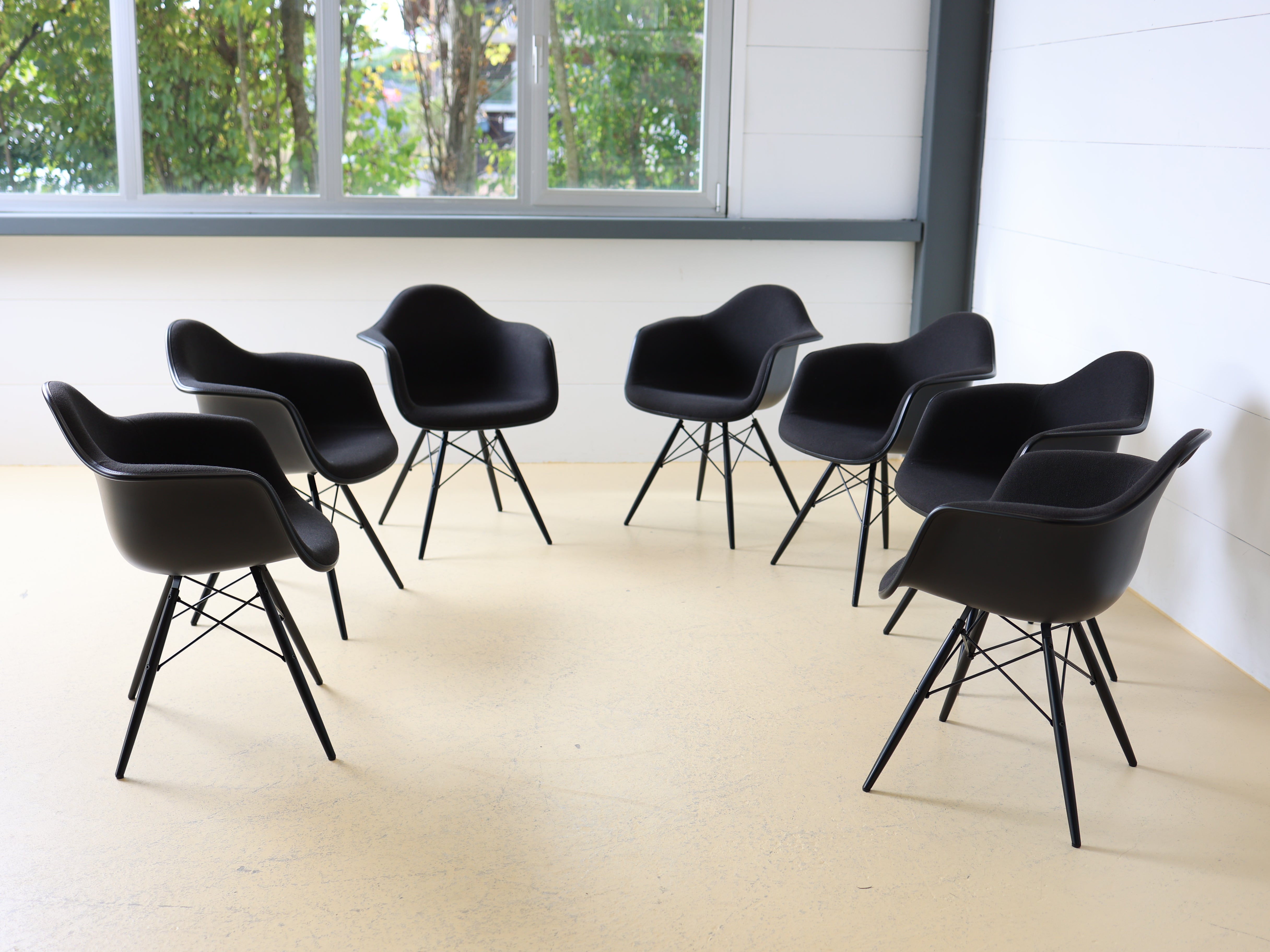Vitra Armchairs von Eames, DAW