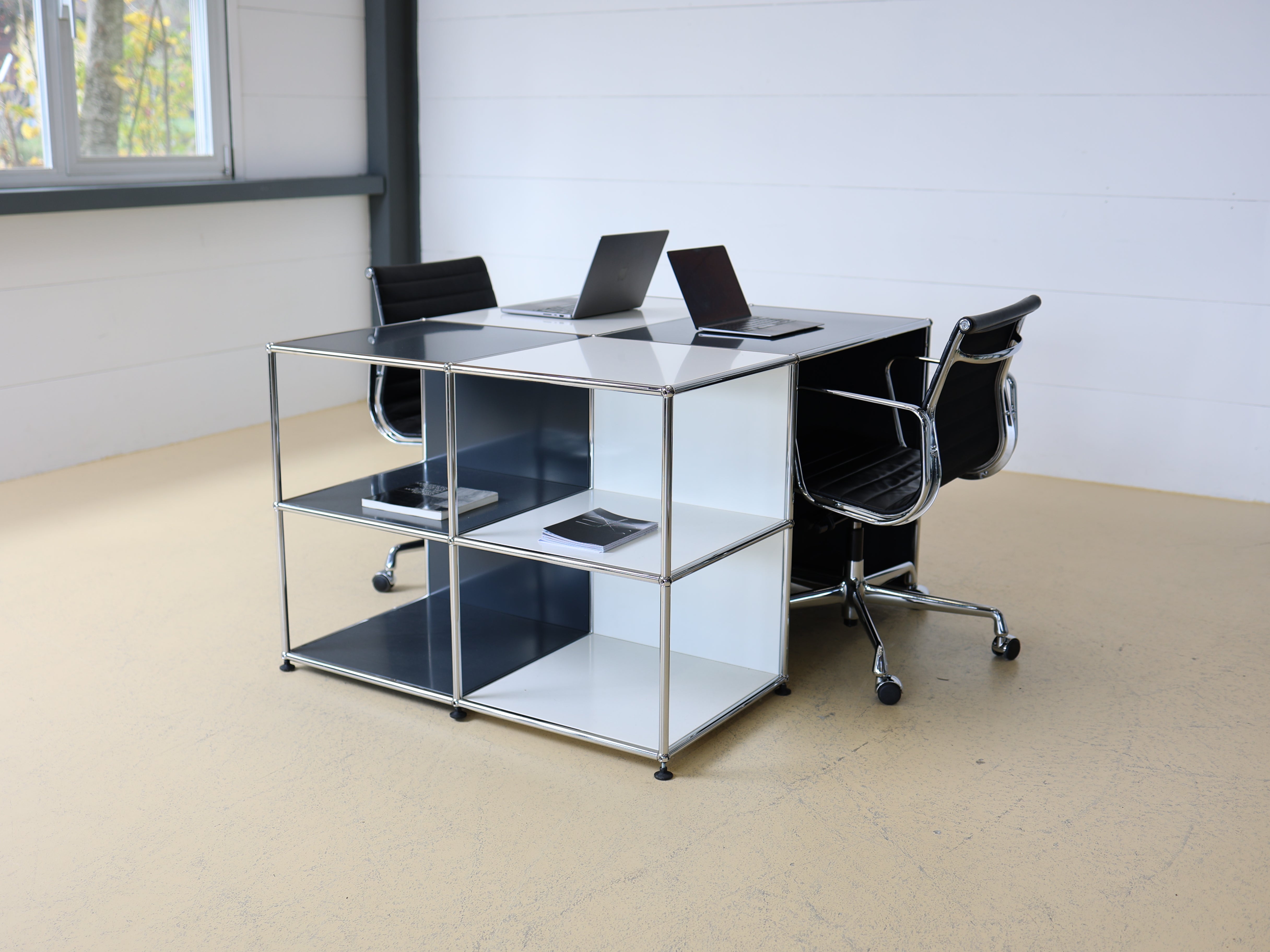 USM Haller Schreibtisch