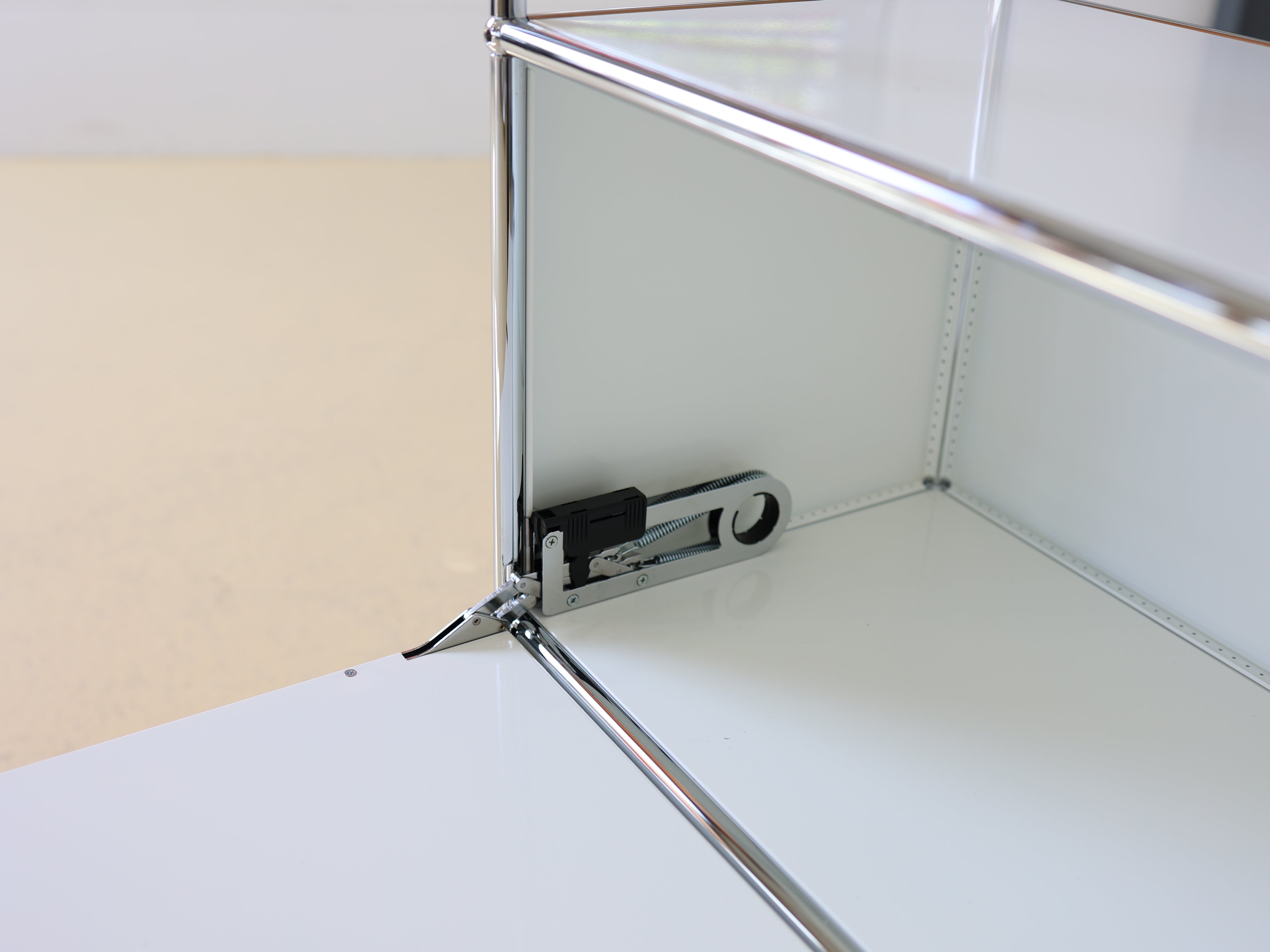 USM Haller Sideboard Reinweiss 5